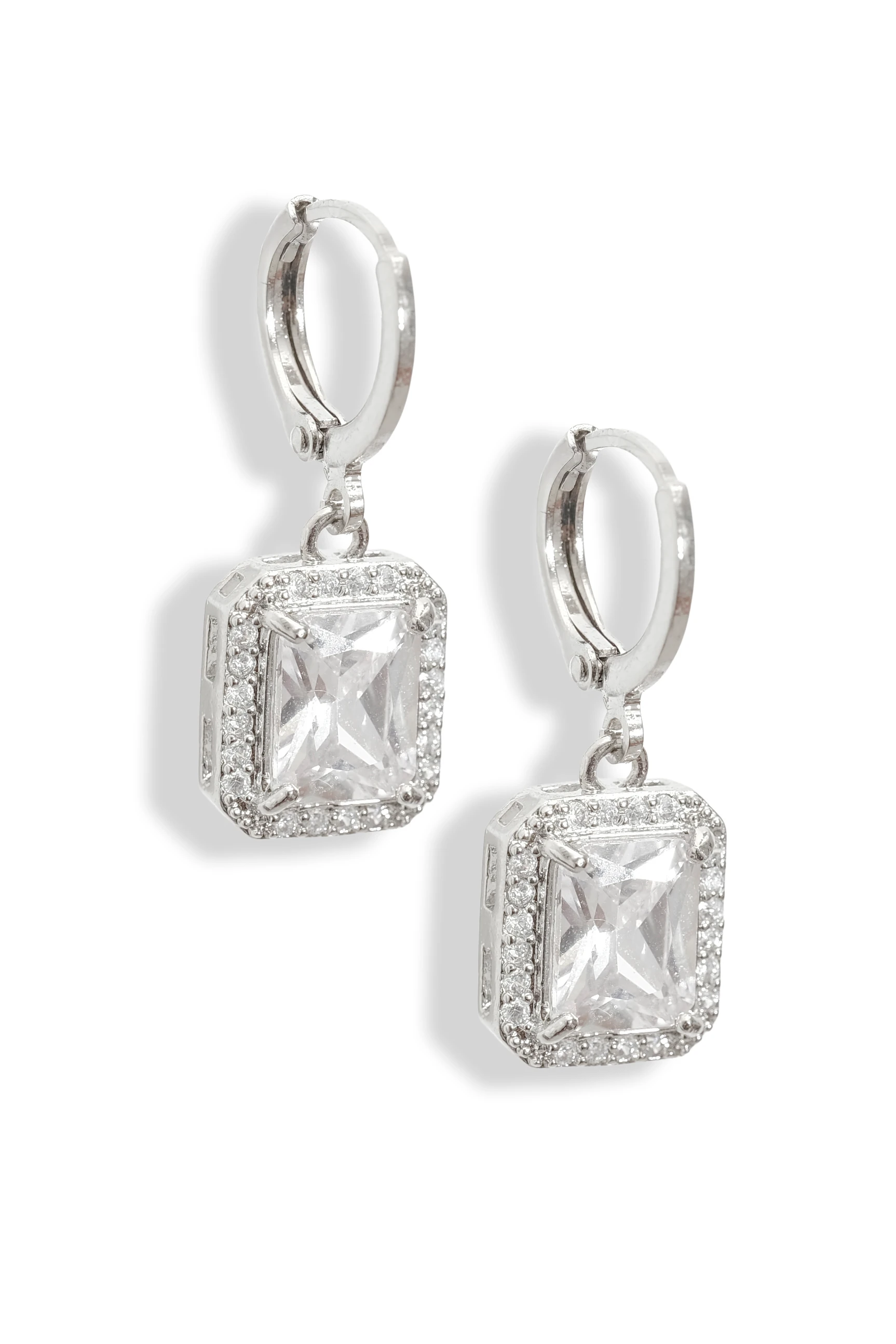 Baguet Kesim Pırlanta Işıltısı Sallantılı Küpe