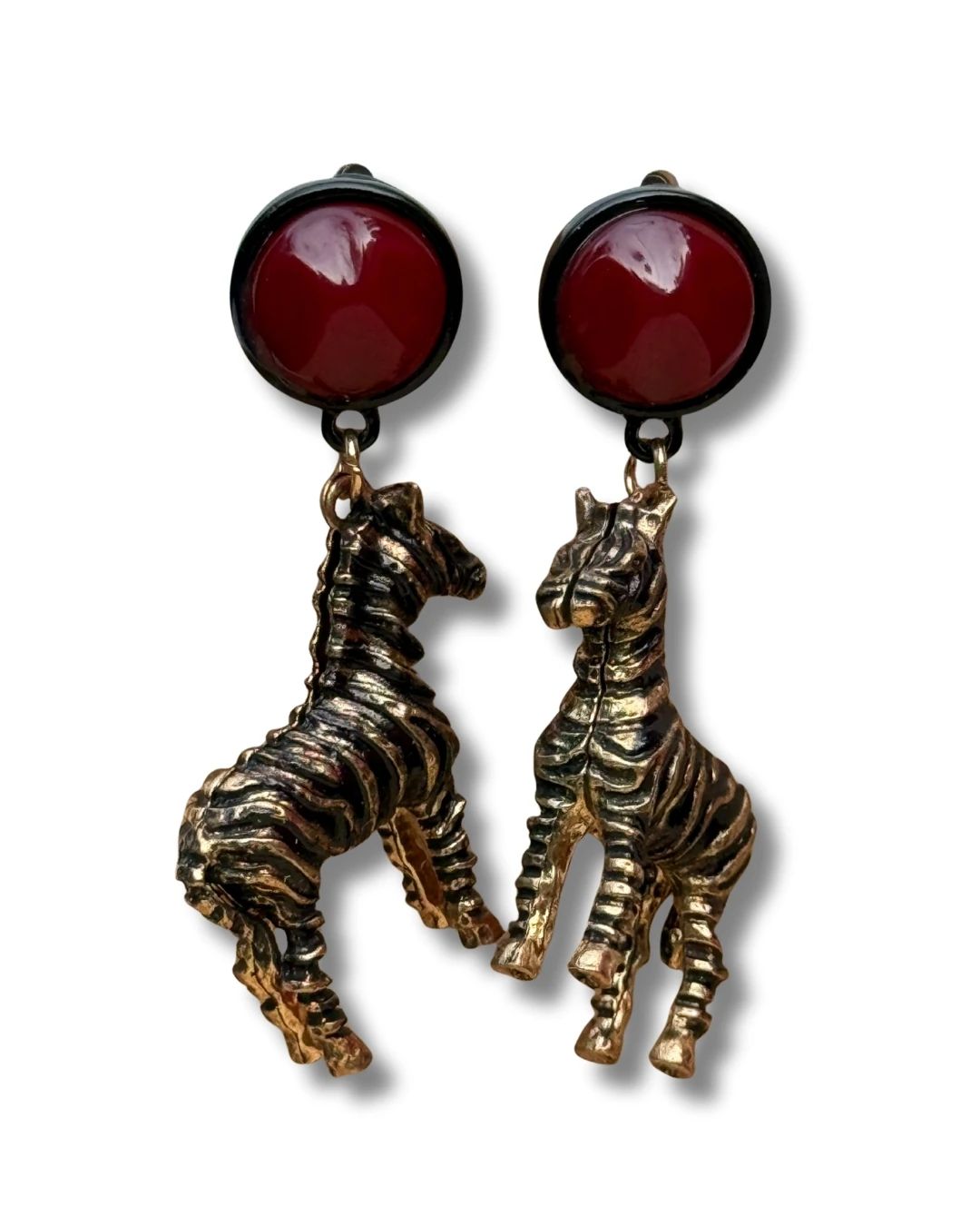 Noir Équus Metal At Figürlü Küpe