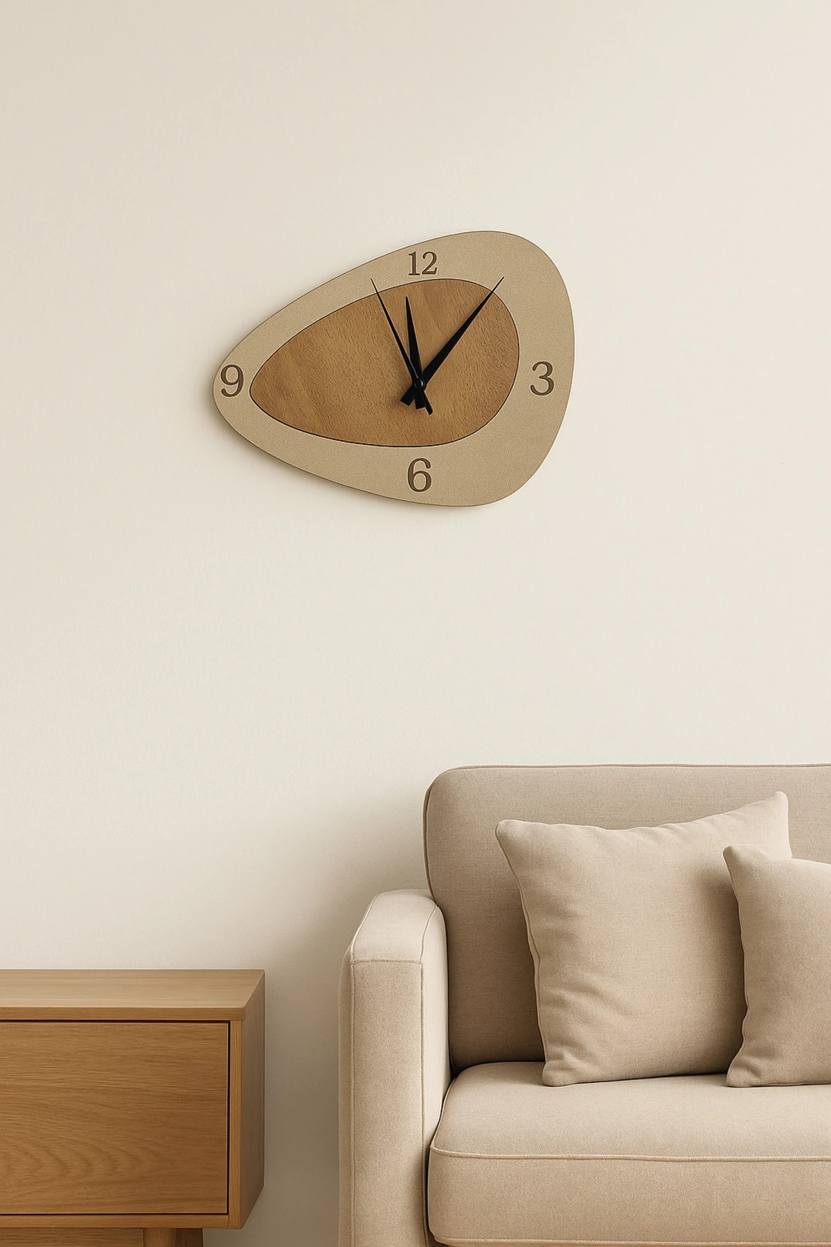 Ahşap Duvar Saati Sessiz– Ahşap ve Bej Kumaş Dokulu Tasarım