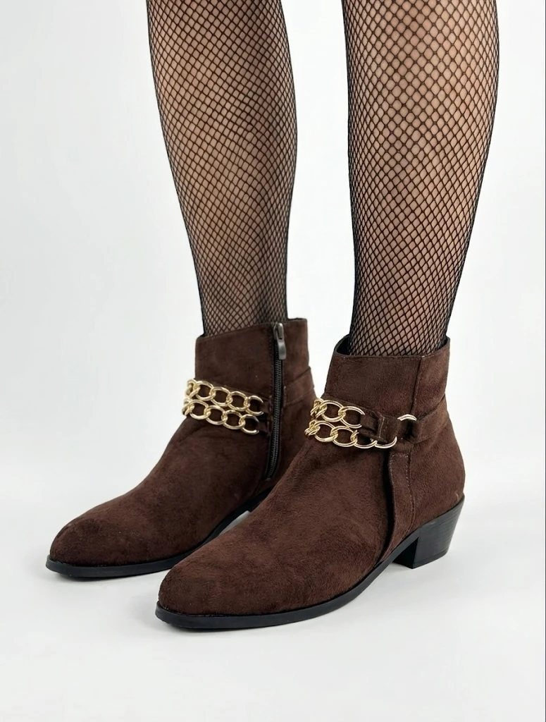 Chai Büyük Numara Zincir Detaylı Kısa Topuklu Kadın Bot Şık ve Konforlu - Acı Kahve