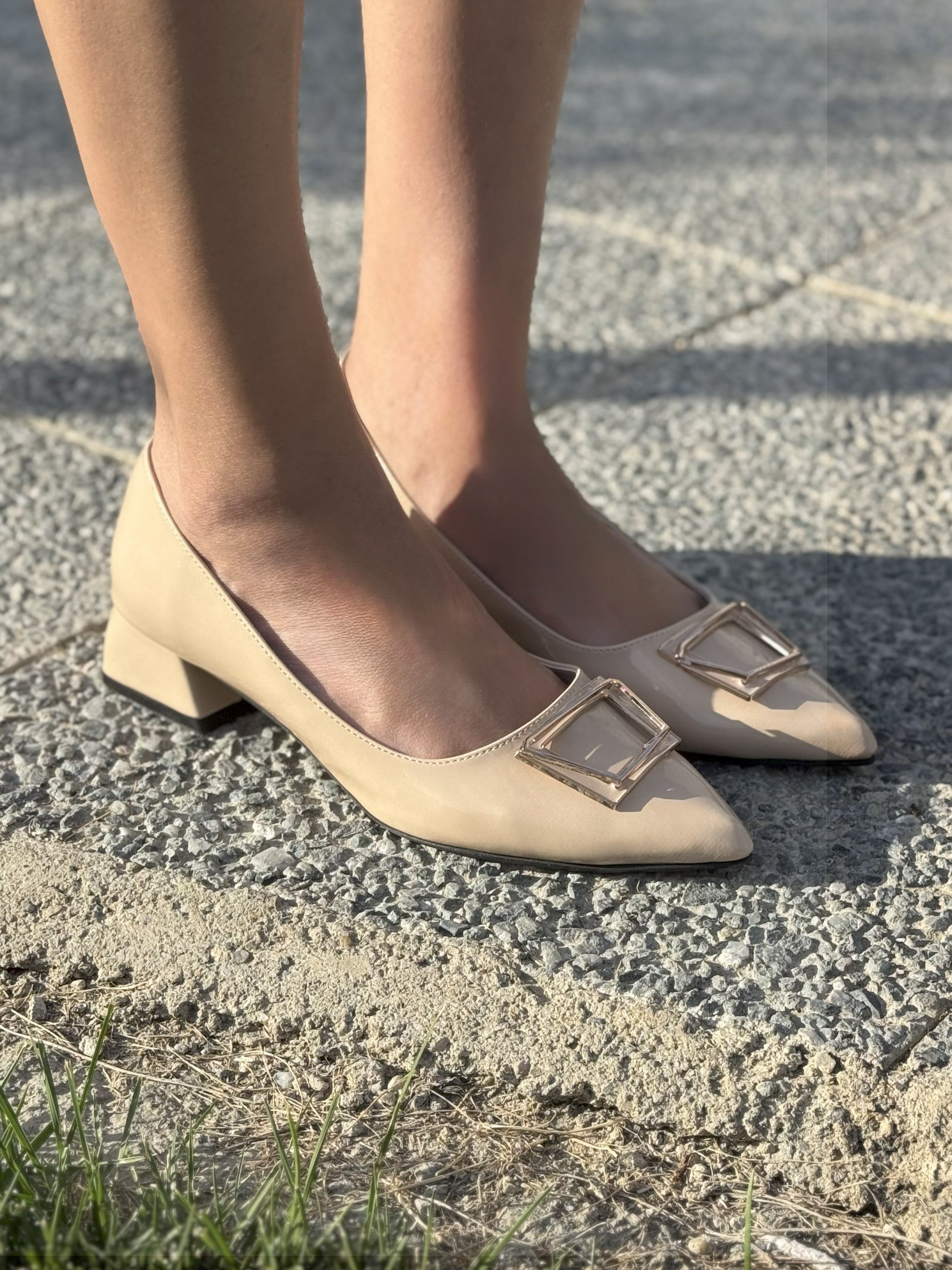 AURA sivri kare tokalı model - Bej