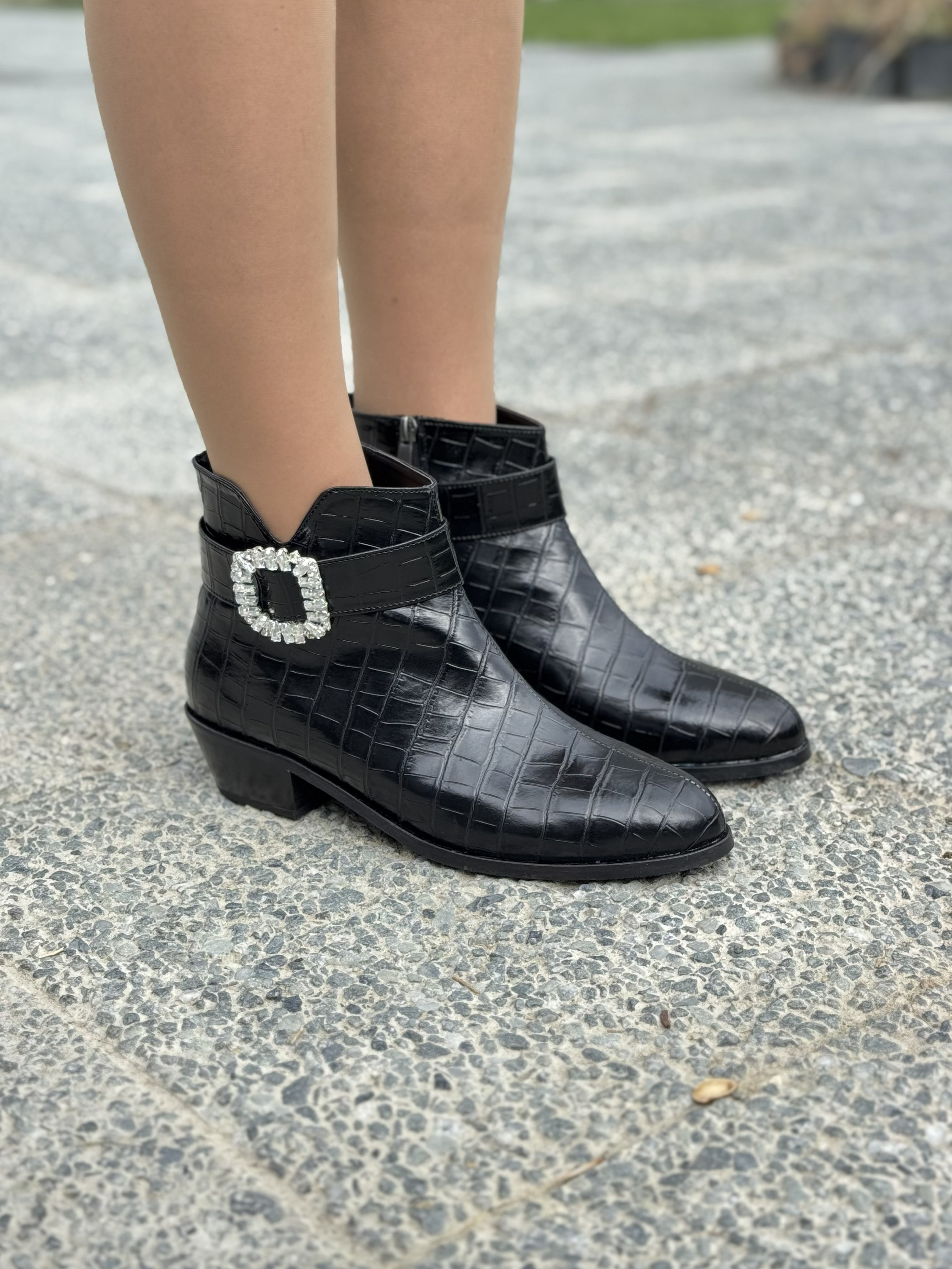 Marseil Kroko Desenli Kadın Deri Bot Taş Tokalı Şık Büyük Numara