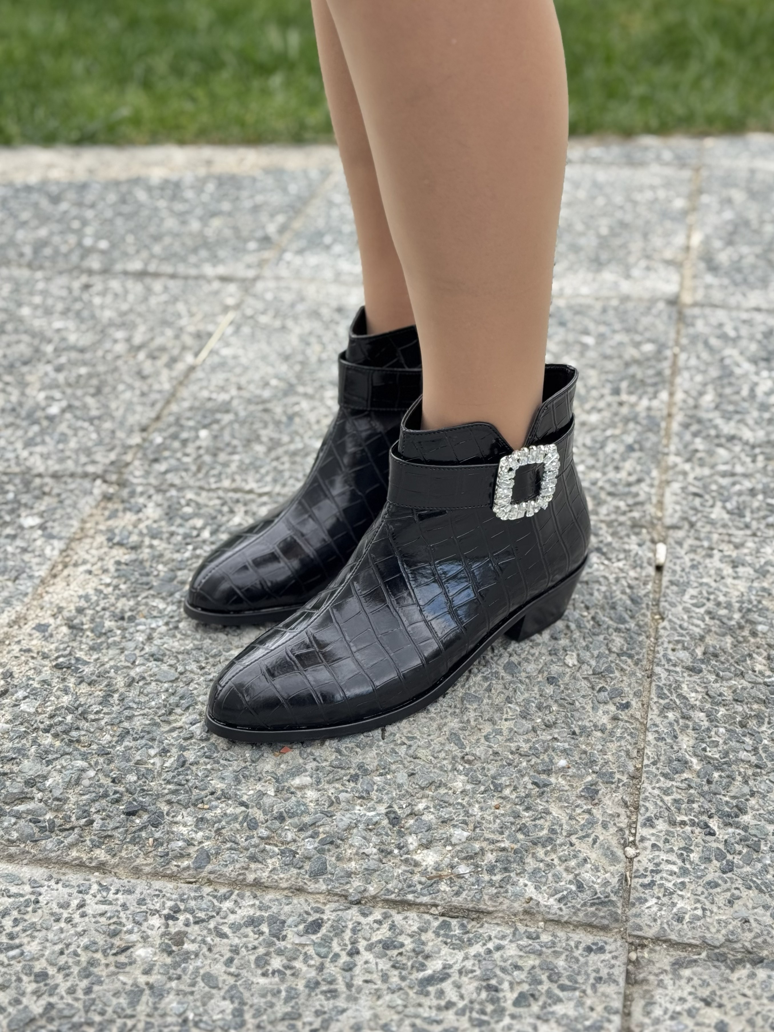Marseil Kroko Desenli Kadın Deri Bot Taş Tokalı Şık Büyük Numara