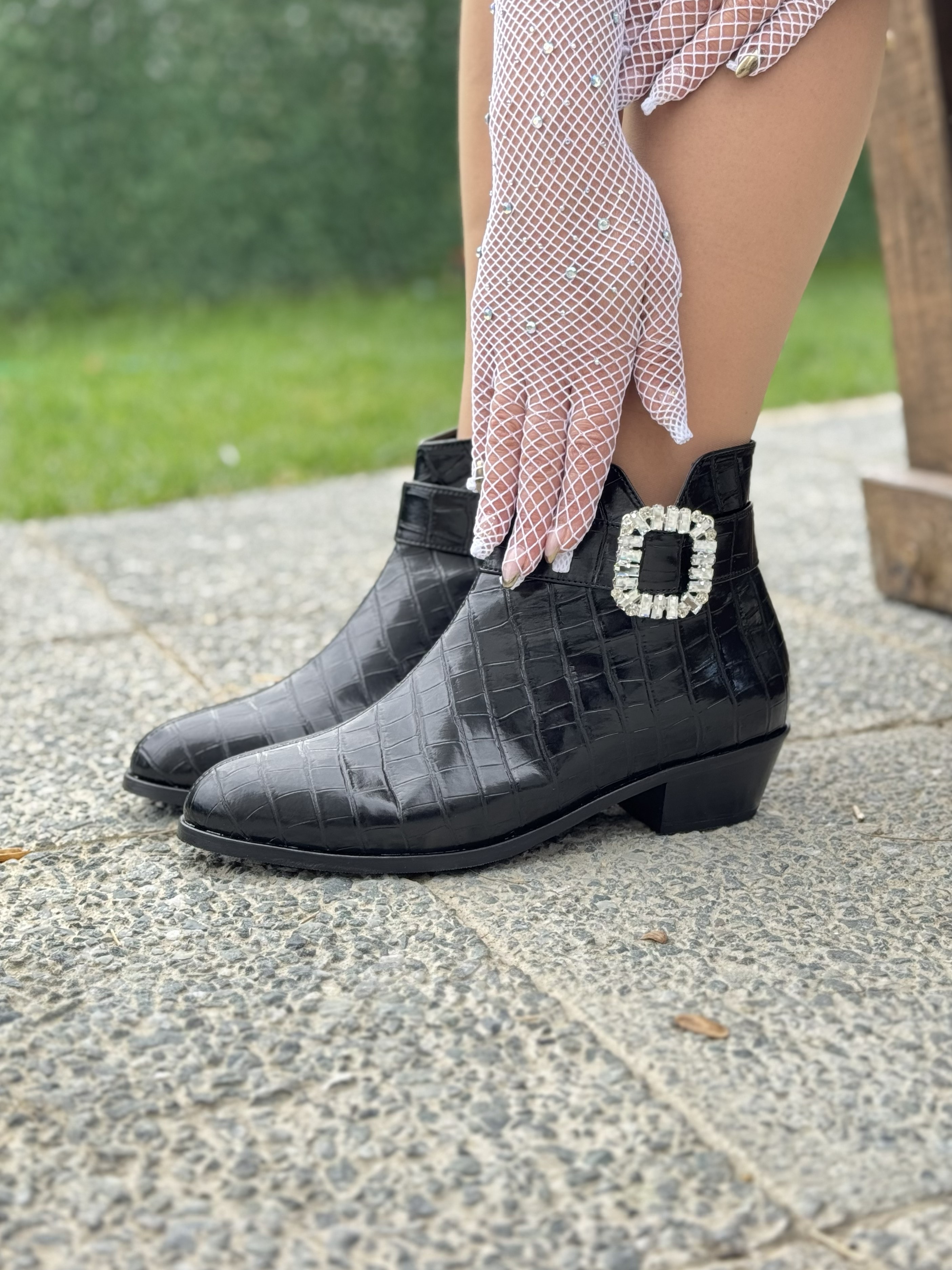 Marseil Kroko Desenli Kadın Deri Bot Taş Tokalı Şık Büyük Numara