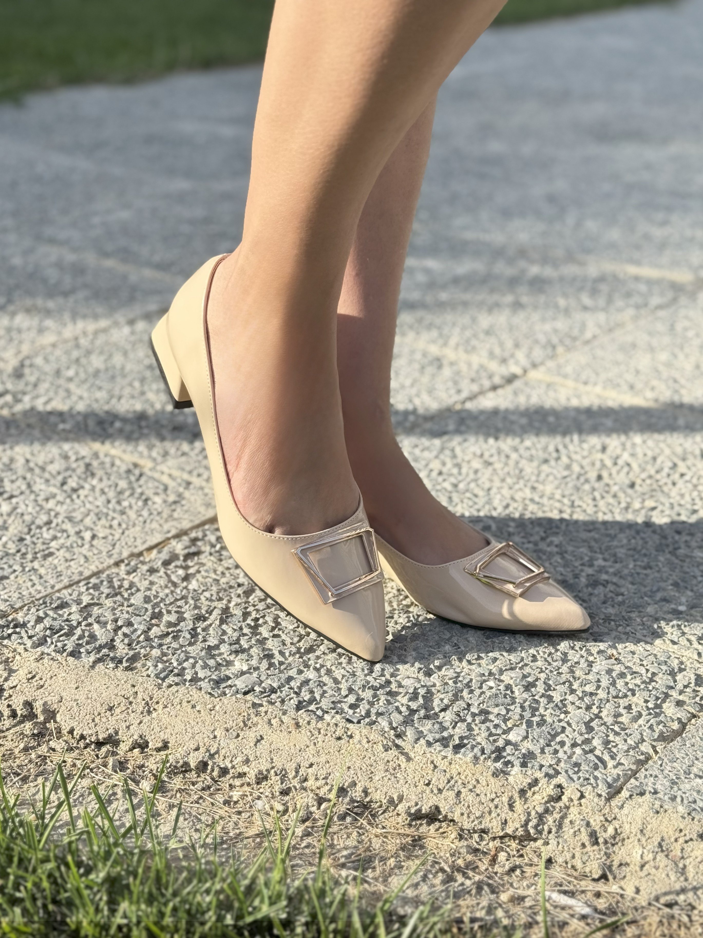 AURA sivri kare tokalı model