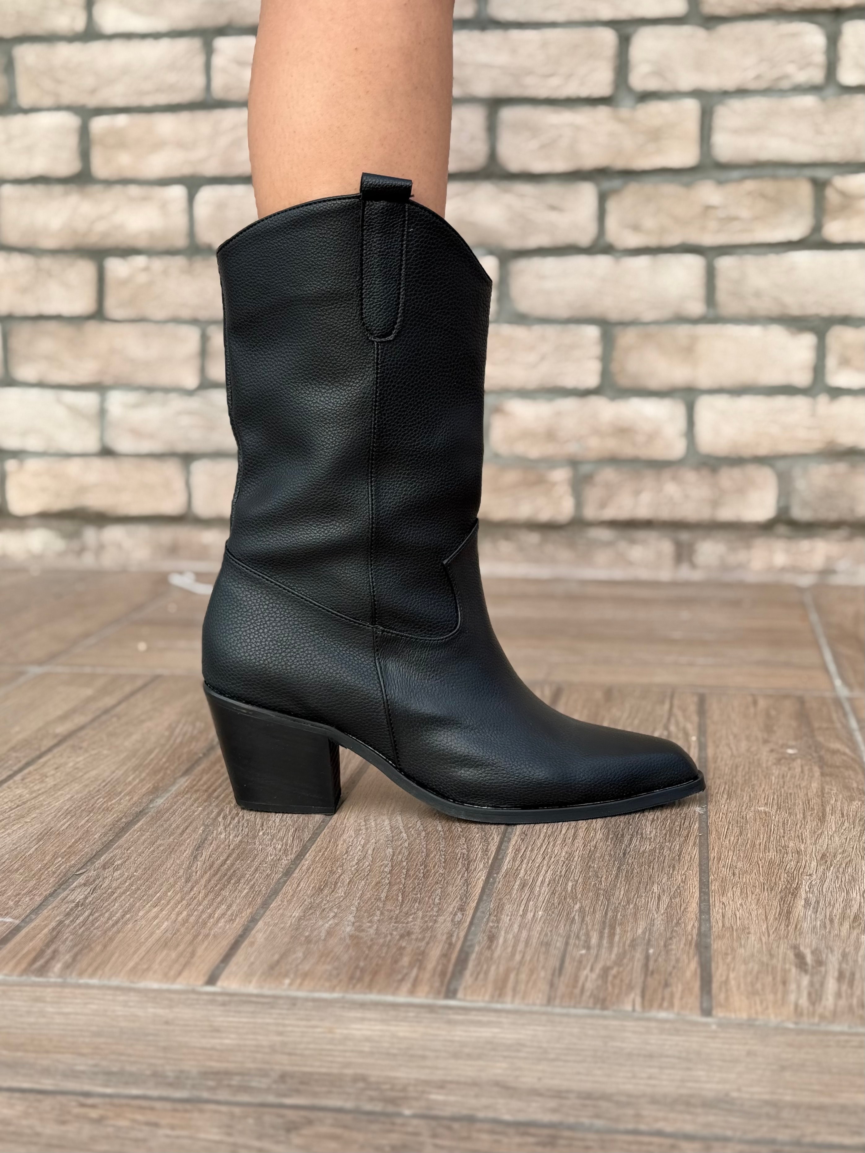 Alora Büyük Numara Uzun Kovboy Kadın Botu Suni Deri Western Stil