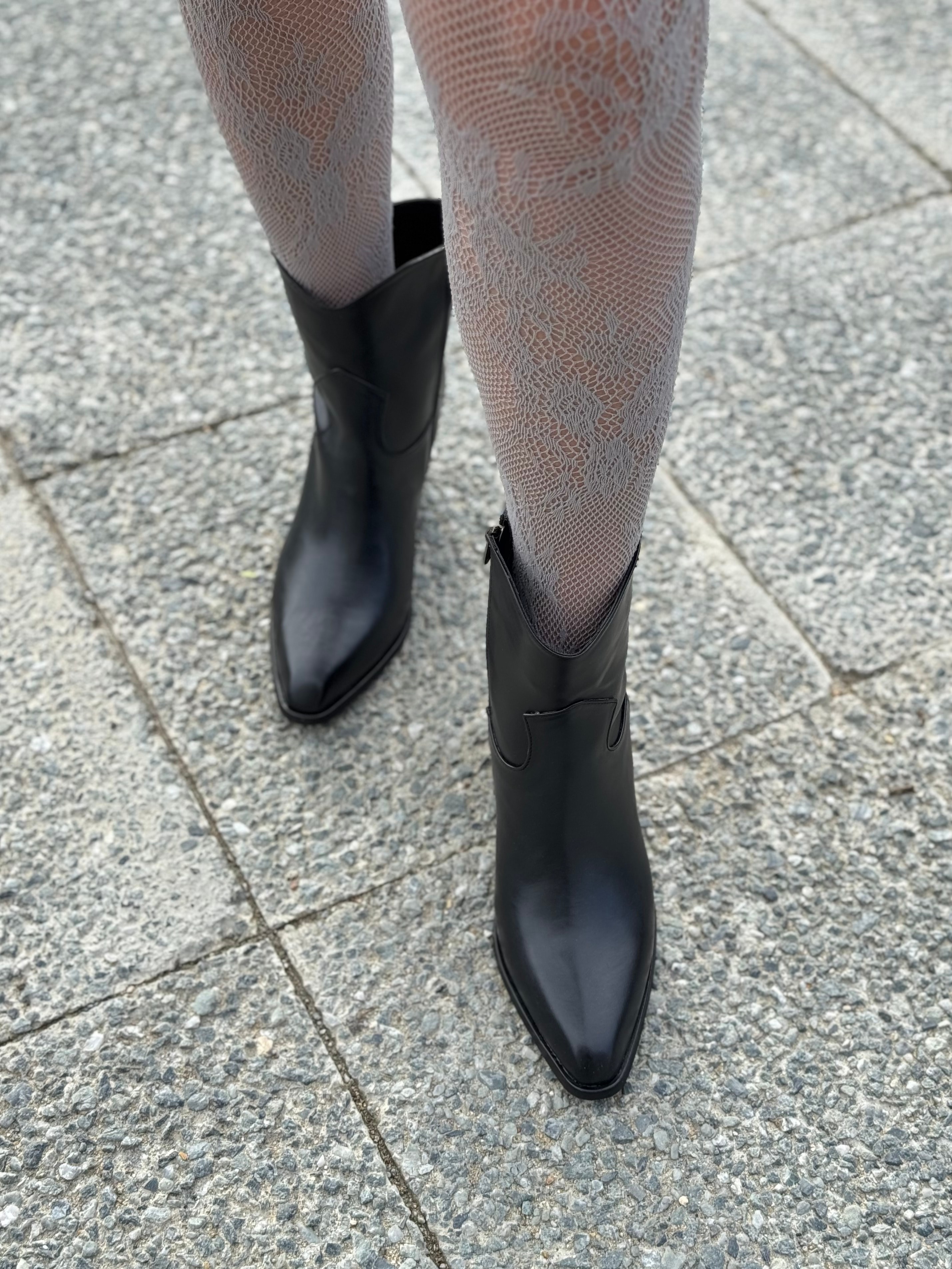 Luxe Kovboy Kadın Bot Siyah ve Kahverengi Büyük Numara Suni Deri Western Tarz