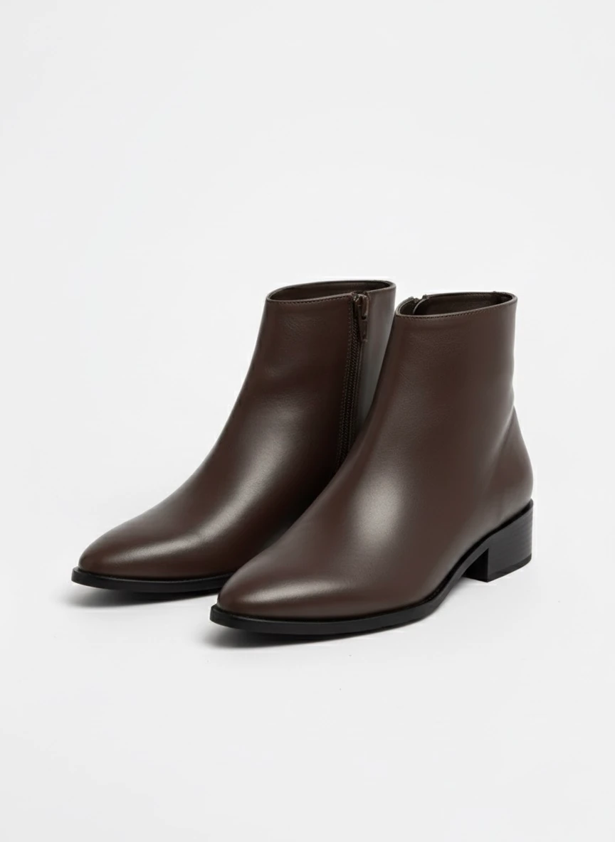 Arvella Sivri Burun Ahşap Ökçeli Kadın Bot Şehir Stil ve Konfor Büyük  - Kahve