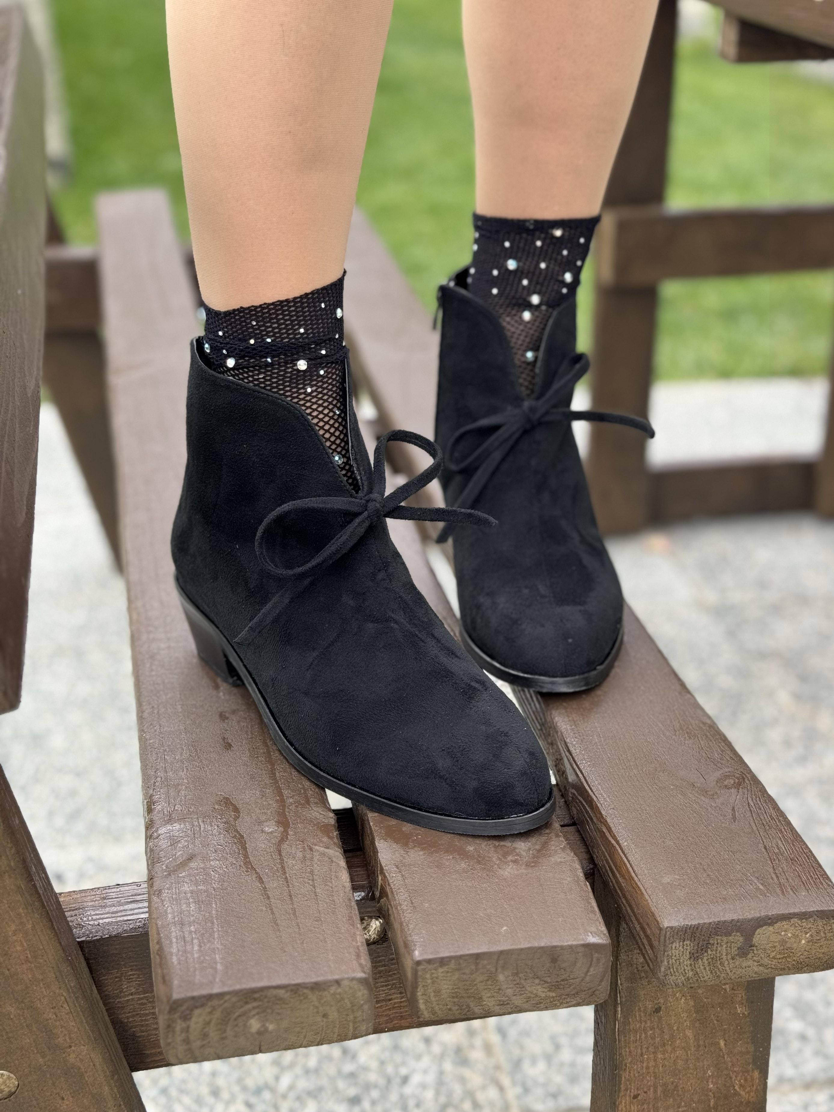 Lironna Süet Bağcık Detaylı Büyük Numara Kadın Bot Konforlu ve Modern