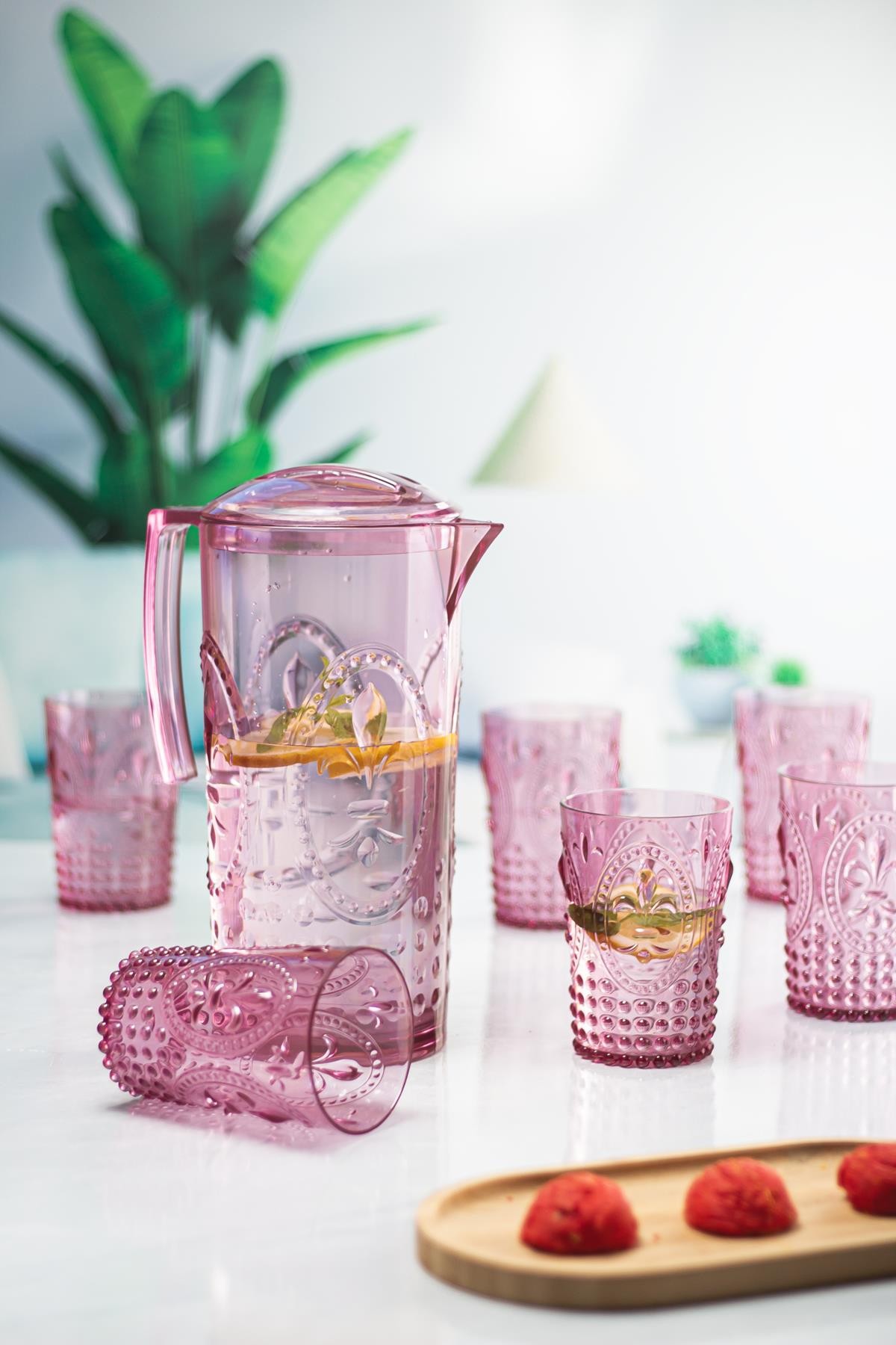 Akrilik Mürdüm Sürahi 2,3 lt Ve 6lı & Su Meşrubat Kahve Yanı Bardağı 400 ml Seti ( Cam Değildir )