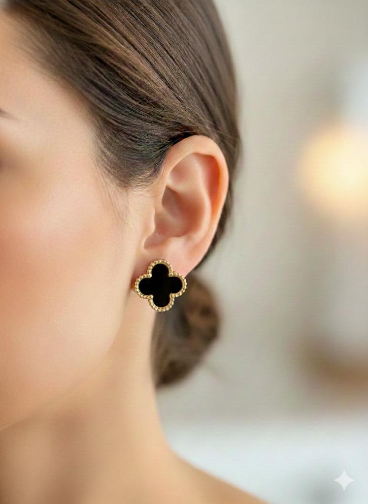 ÇELİK YONCA KÜPE (ALTIN/SİYAH)