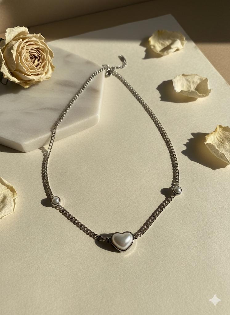 Kalp detaylı çelik kolye (GÜMÜŞ)