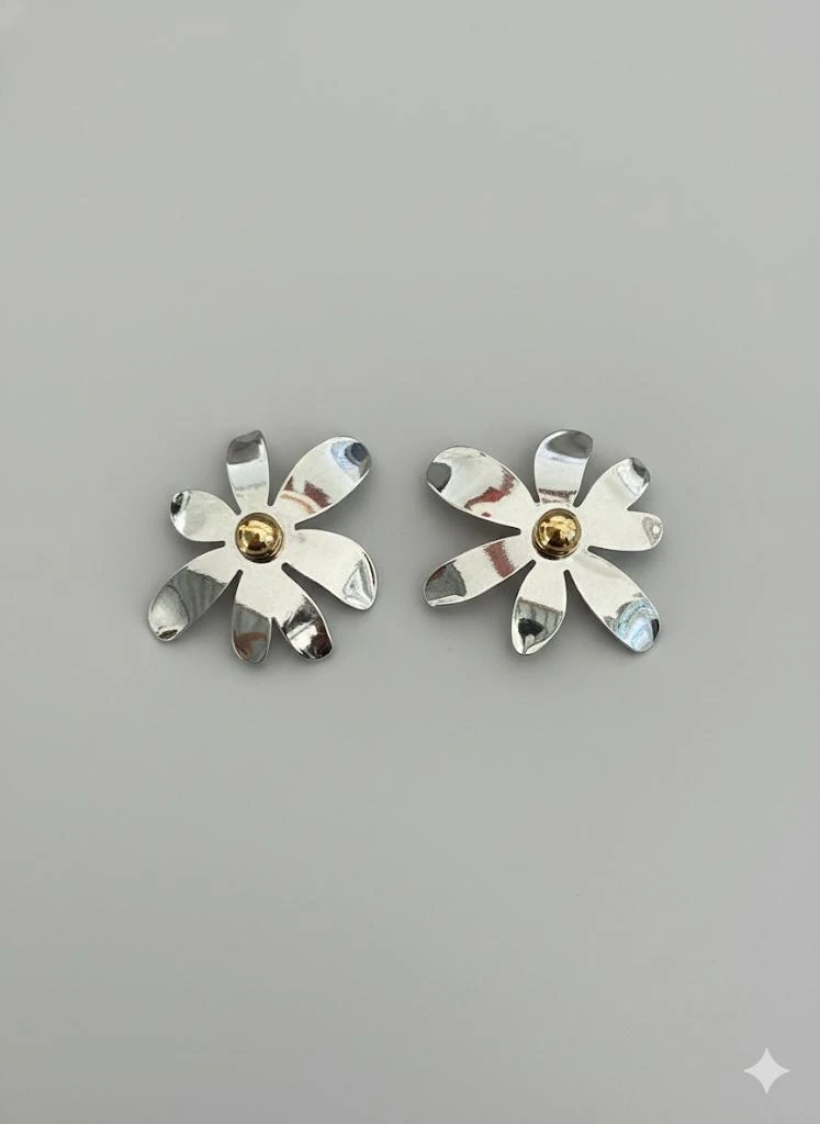 ÇELİK PAPATYA KÜPE 