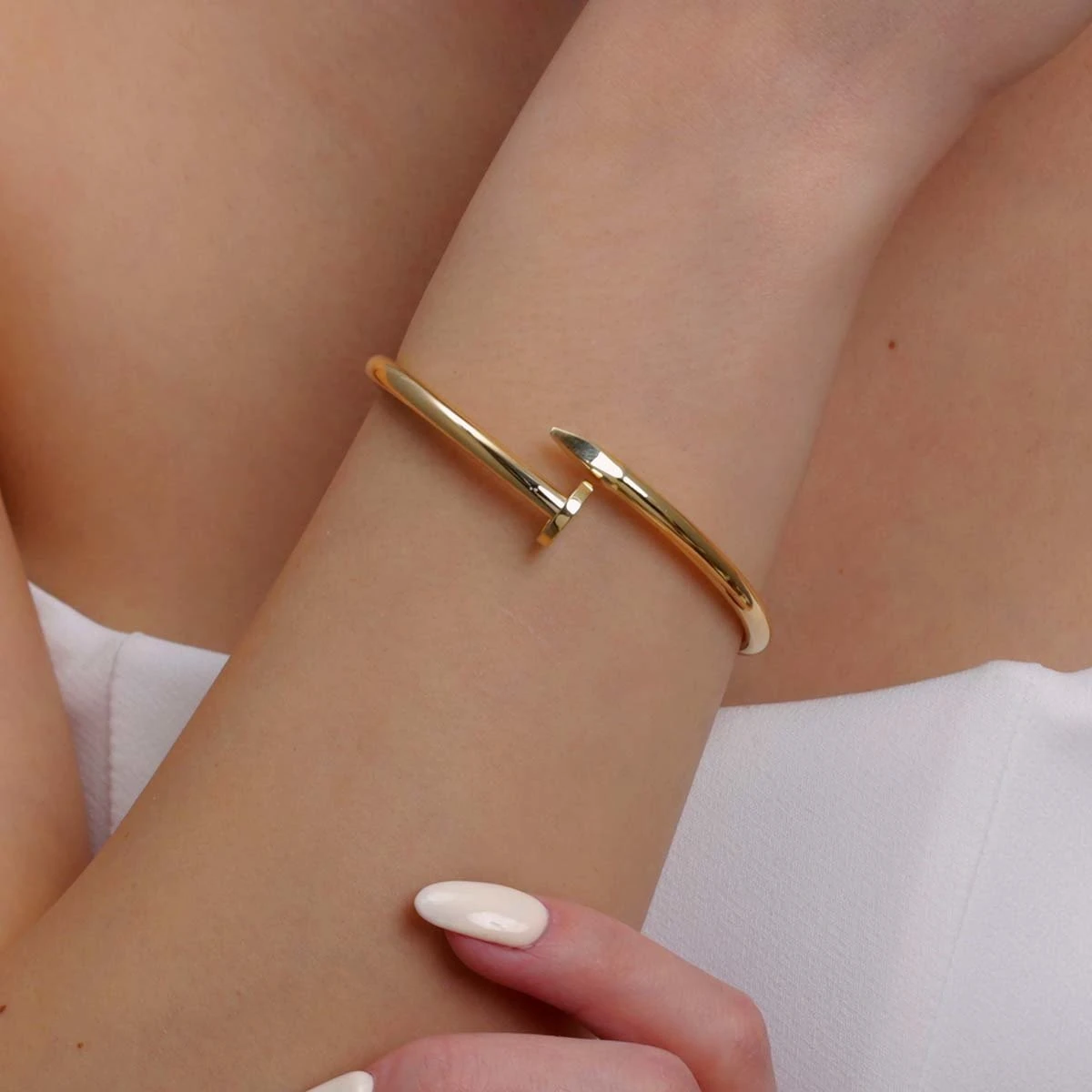 çivi model bileklik (ALTIN)