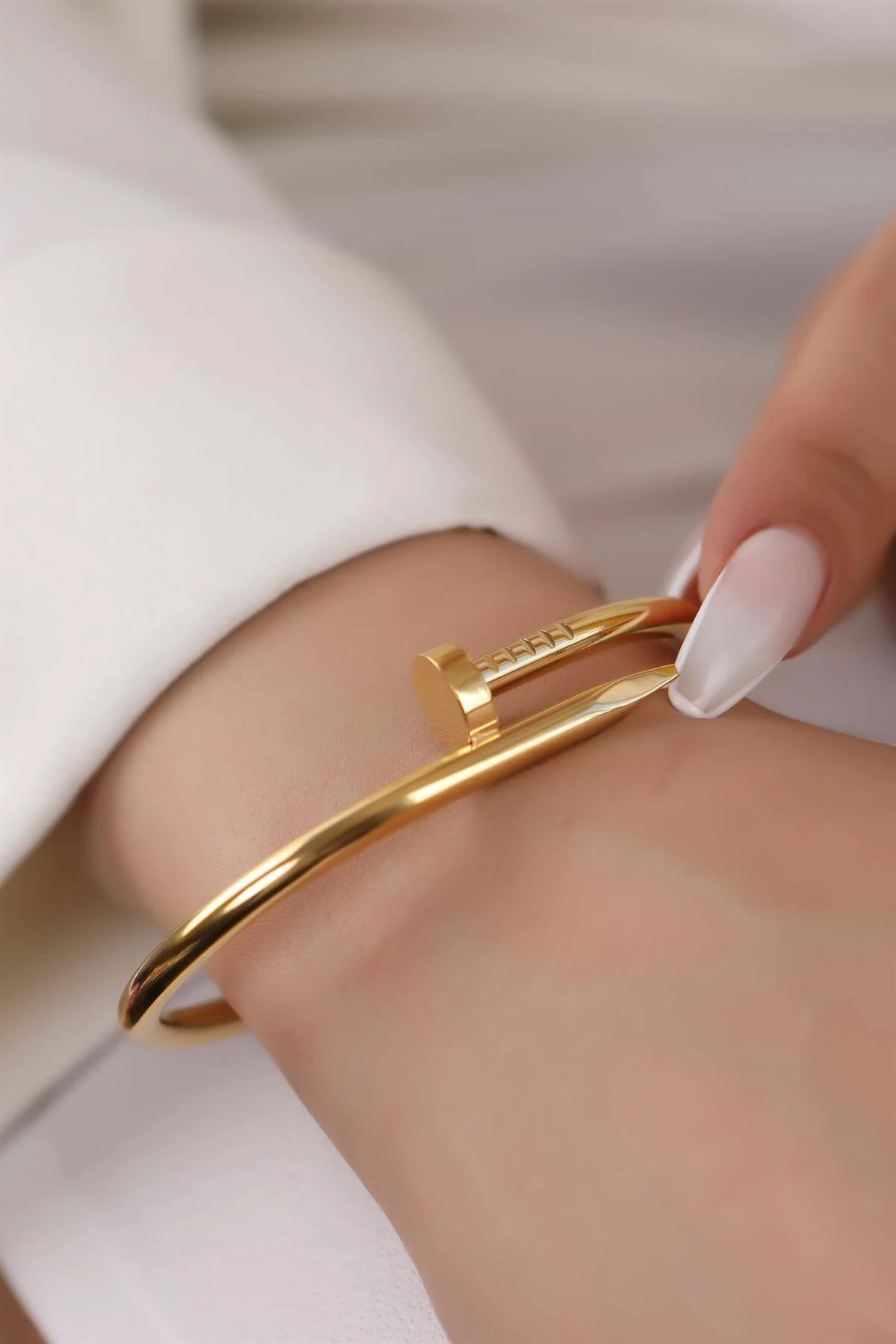 çivi model bileklik (ALTIN)