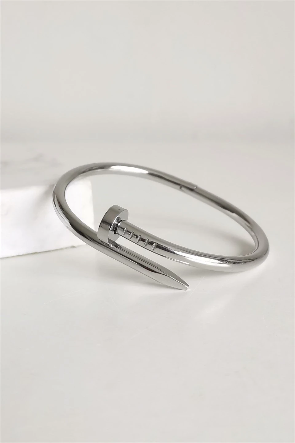 çivi model bileklik (GÜMÜŞ)