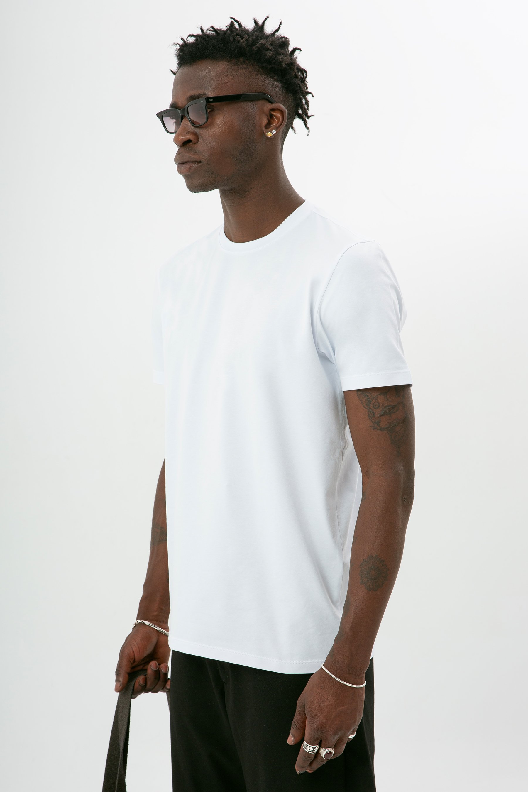 Man Basic Tshirt