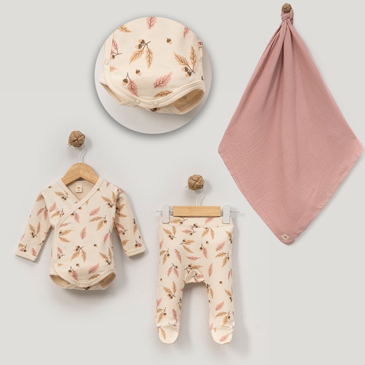 Kız Bebek Yaprak Desenli Battaniyeli 3'lü Lila Set