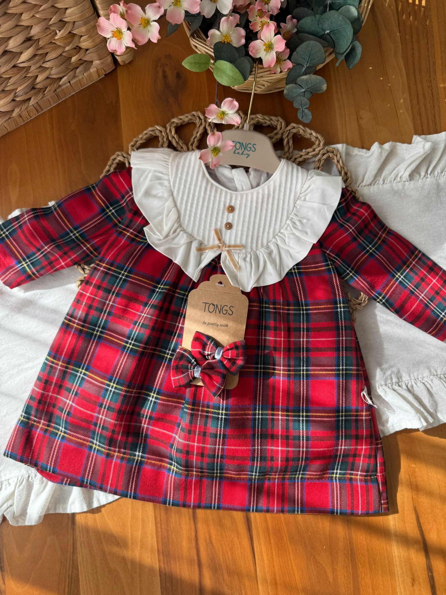 Kız Bebek Tokalı Kırmızı Elbise