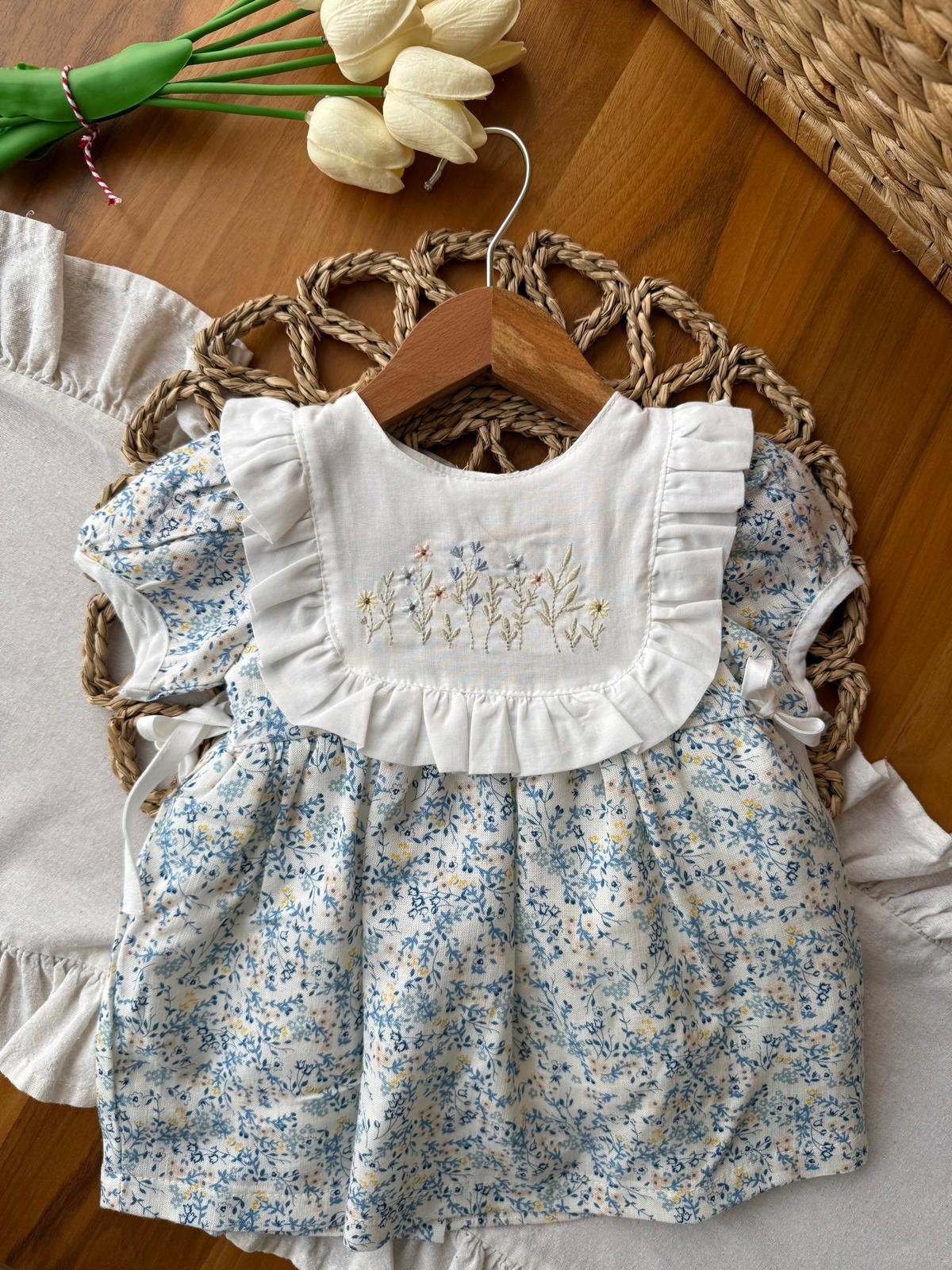 Kız Bebek Çiçek Nakışlı Mavi Çiçekli Elbise