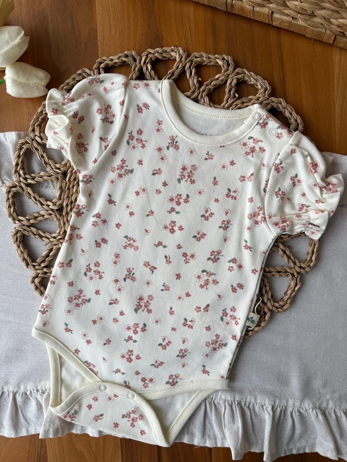Kız Bebek Çiçekli Kısa Kol Bady
