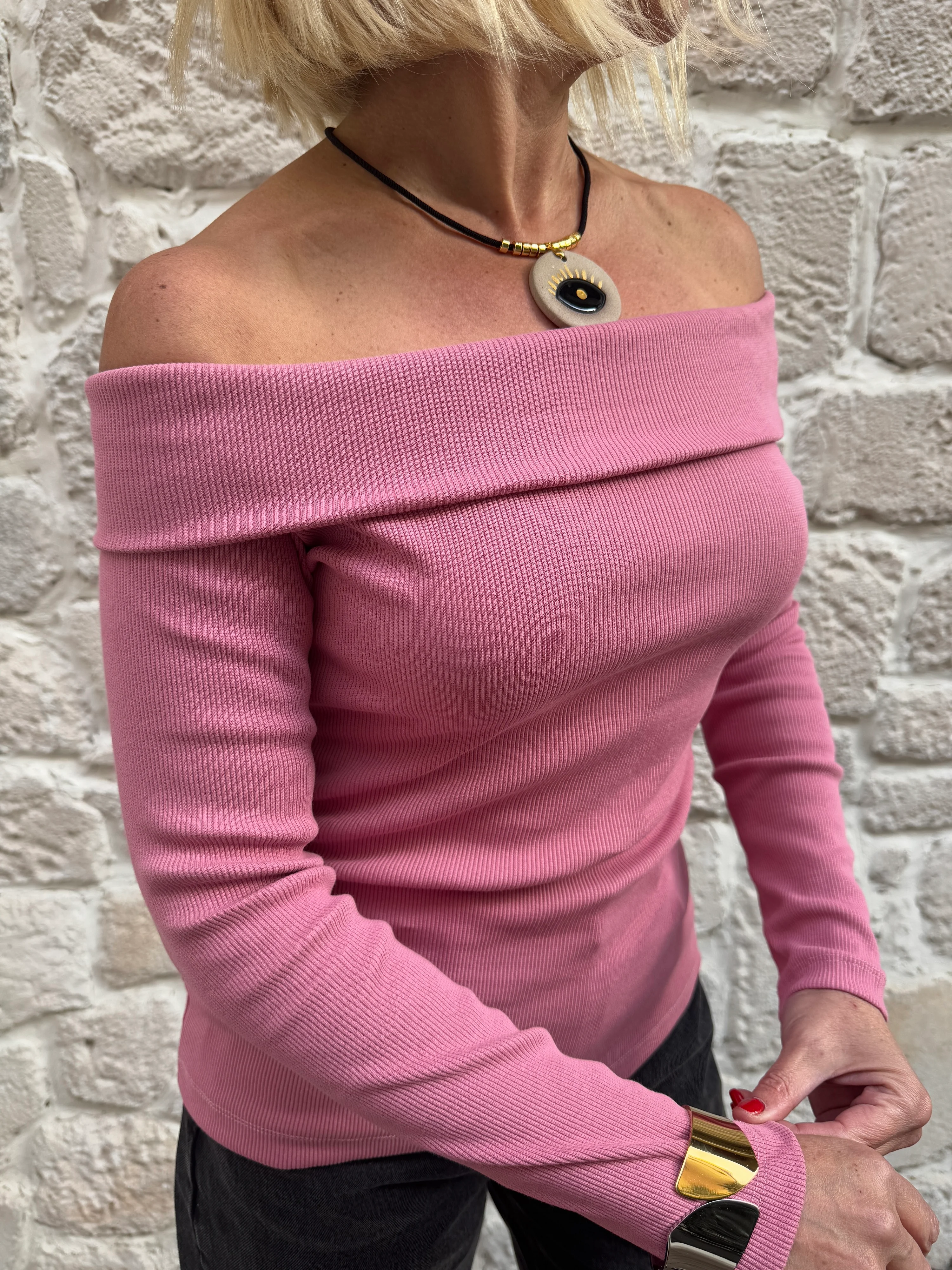 Anna Madonna Yaka Bluz