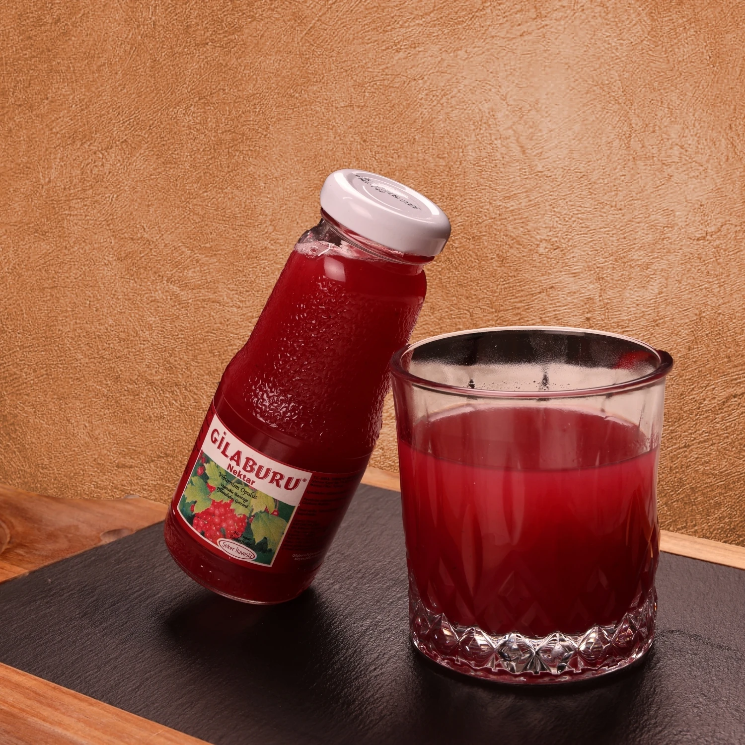 Gilaburu Suyu Nektarı 1000 ml Cam Şişe Şeker İlavesiz