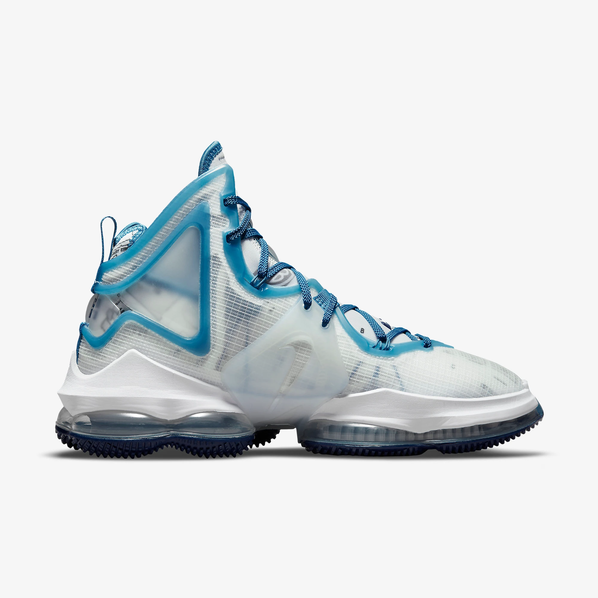 Nike LeBron 19 “Space Jam”