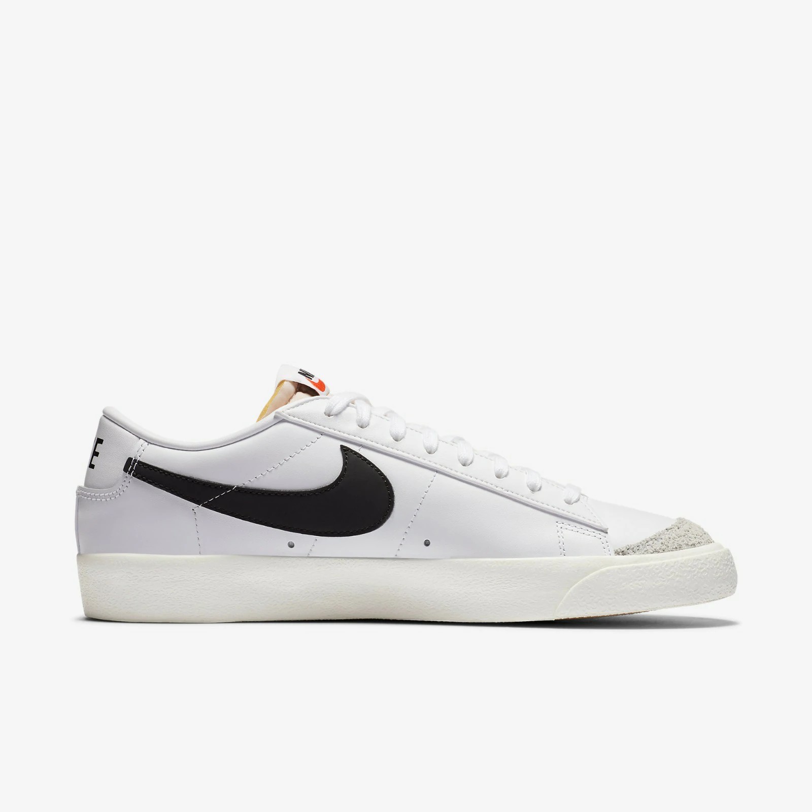 Nike Blazer Low '77 Vintage white black