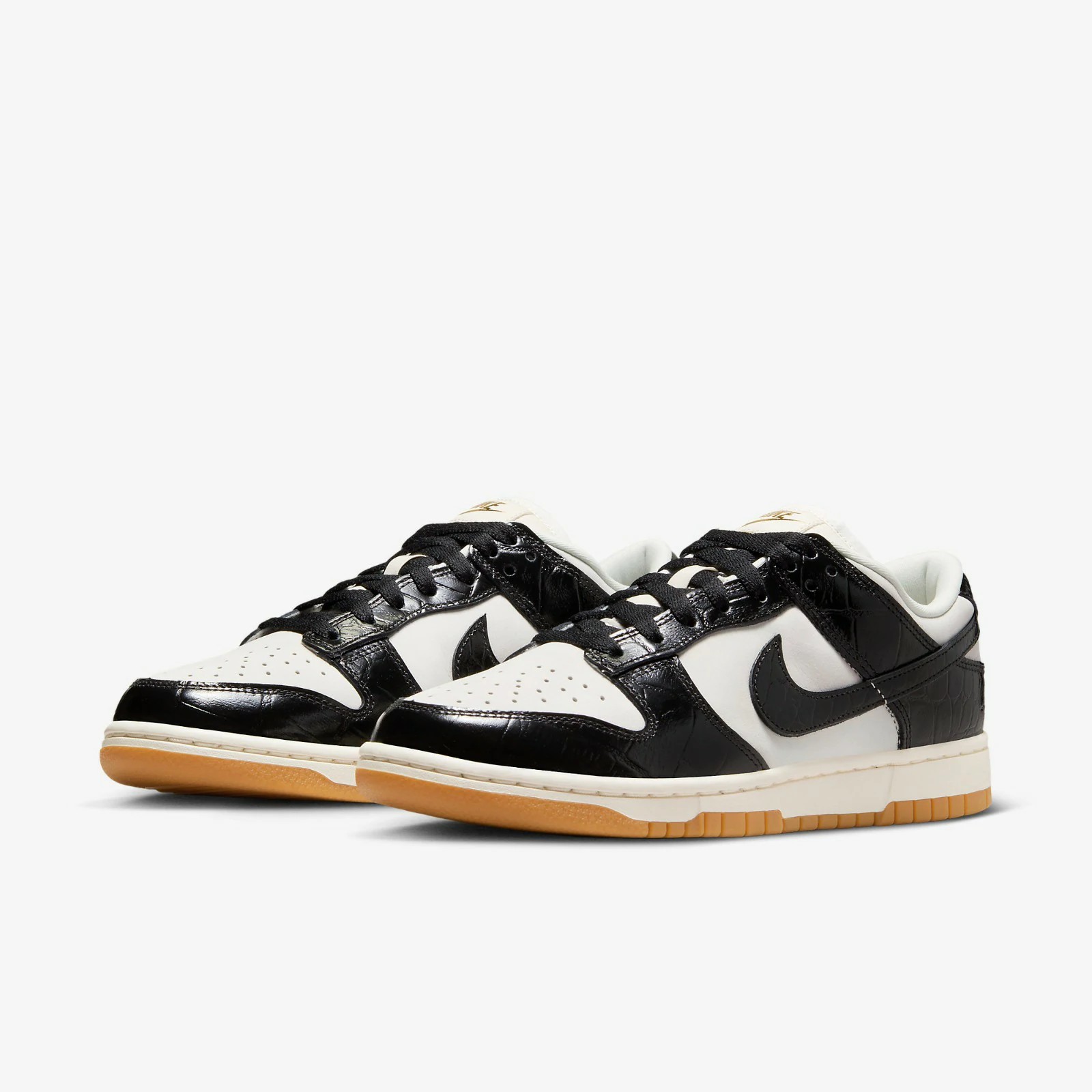 Nike Dunk Low LX 'Black and Phantom'