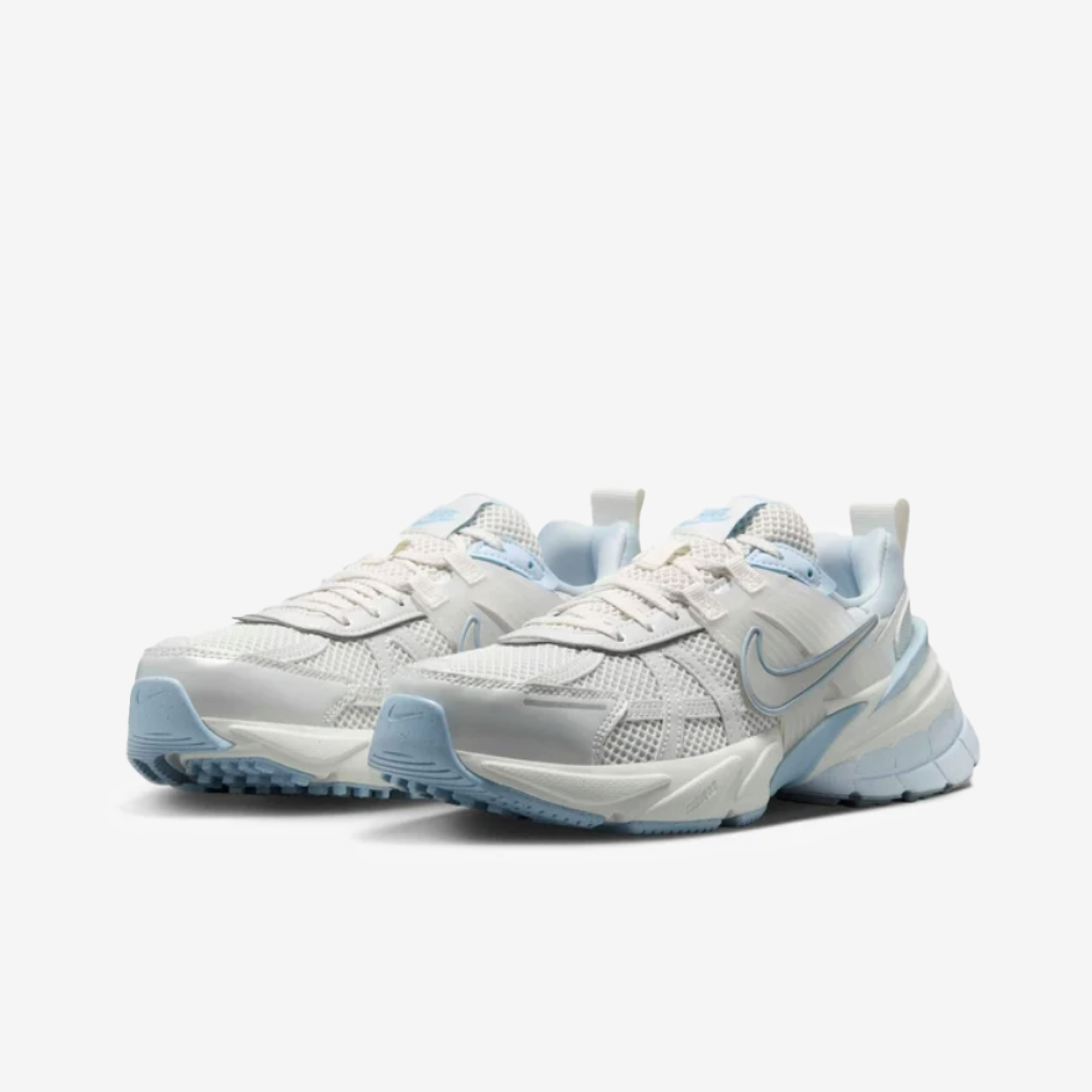 Nike V2K Run Platinum Tint Summit White Light Smoke Grey