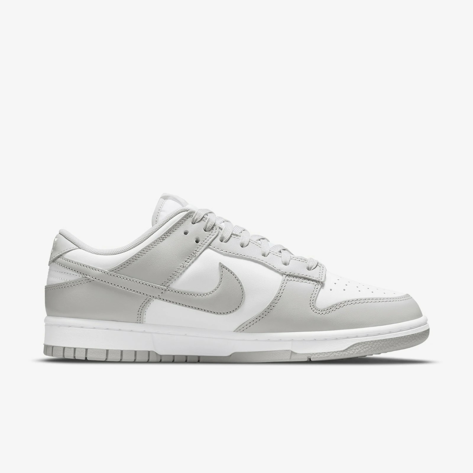 Nike Dunk Low “Grey Fog”
