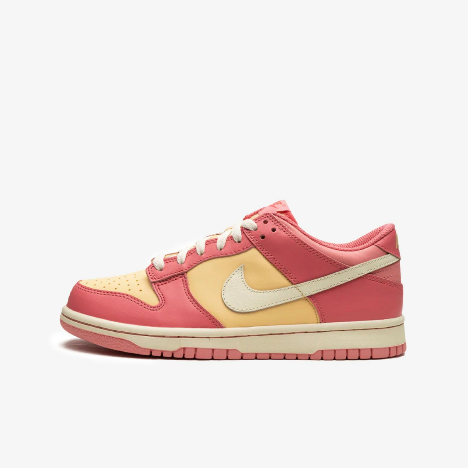 Nike Dunk Low Strawberry Peach Cream