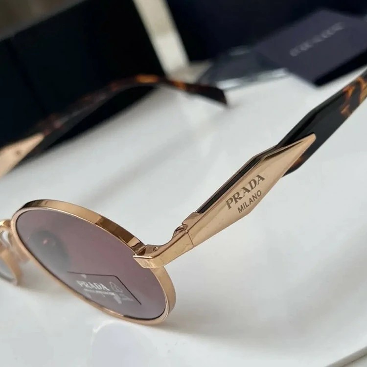Prada PR65ZS Oval Purple Brown