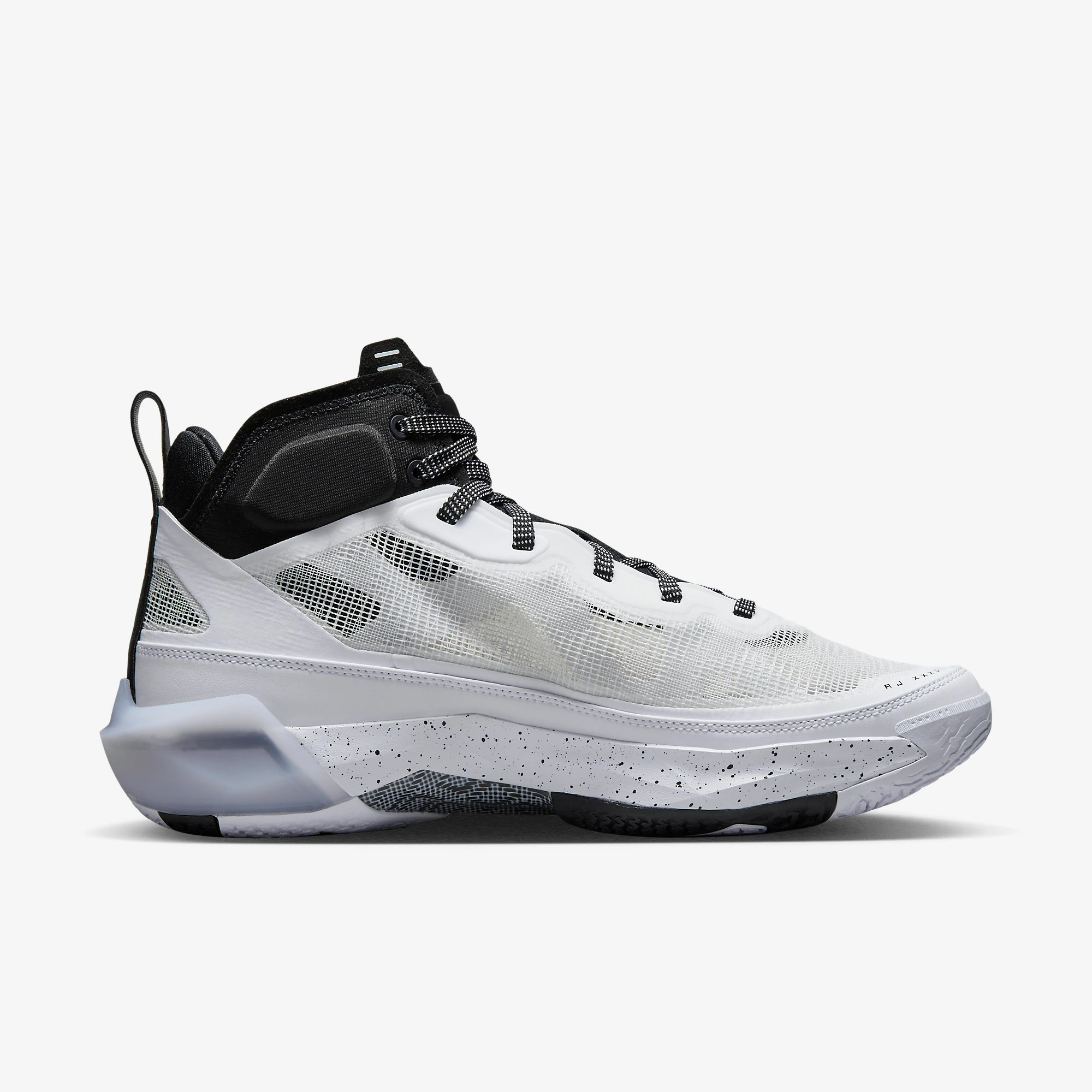 Air Jordan 37 “Oreo”