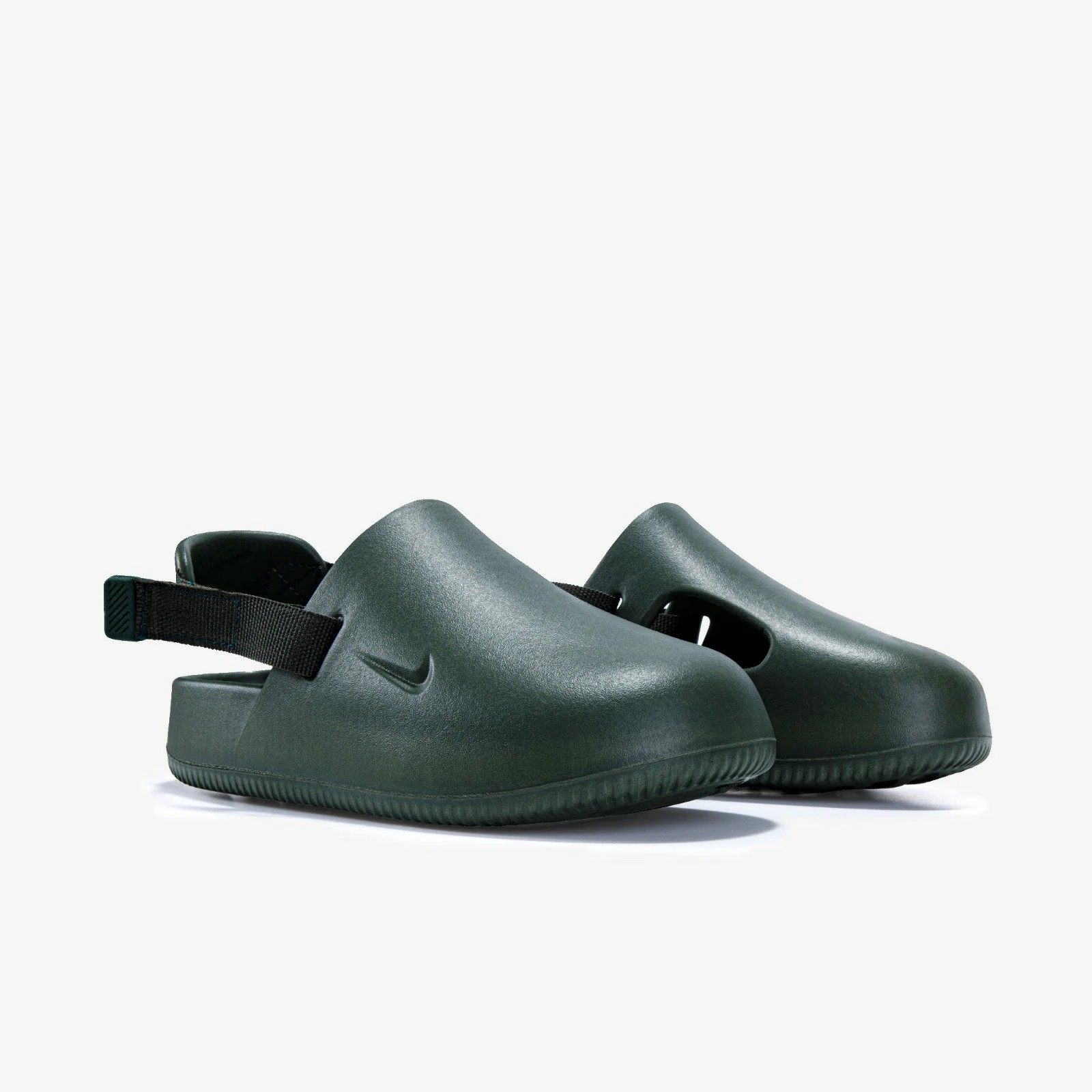 Nike Calm Mule “Spartan Green” 