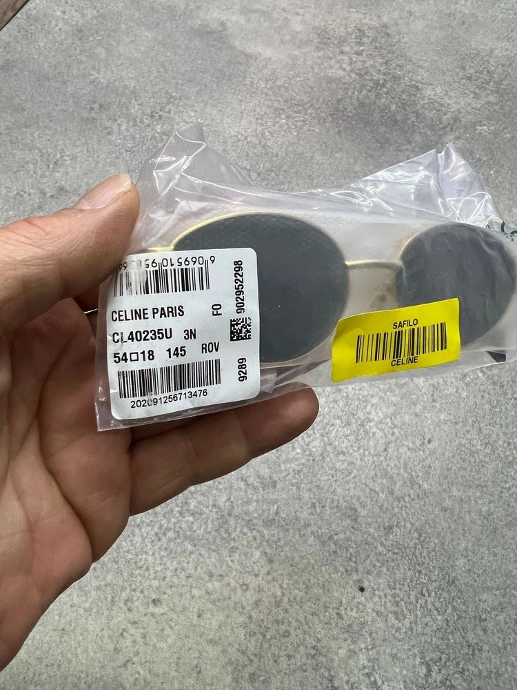 Celine Triomphe CL Oval (Çantası Hediye)