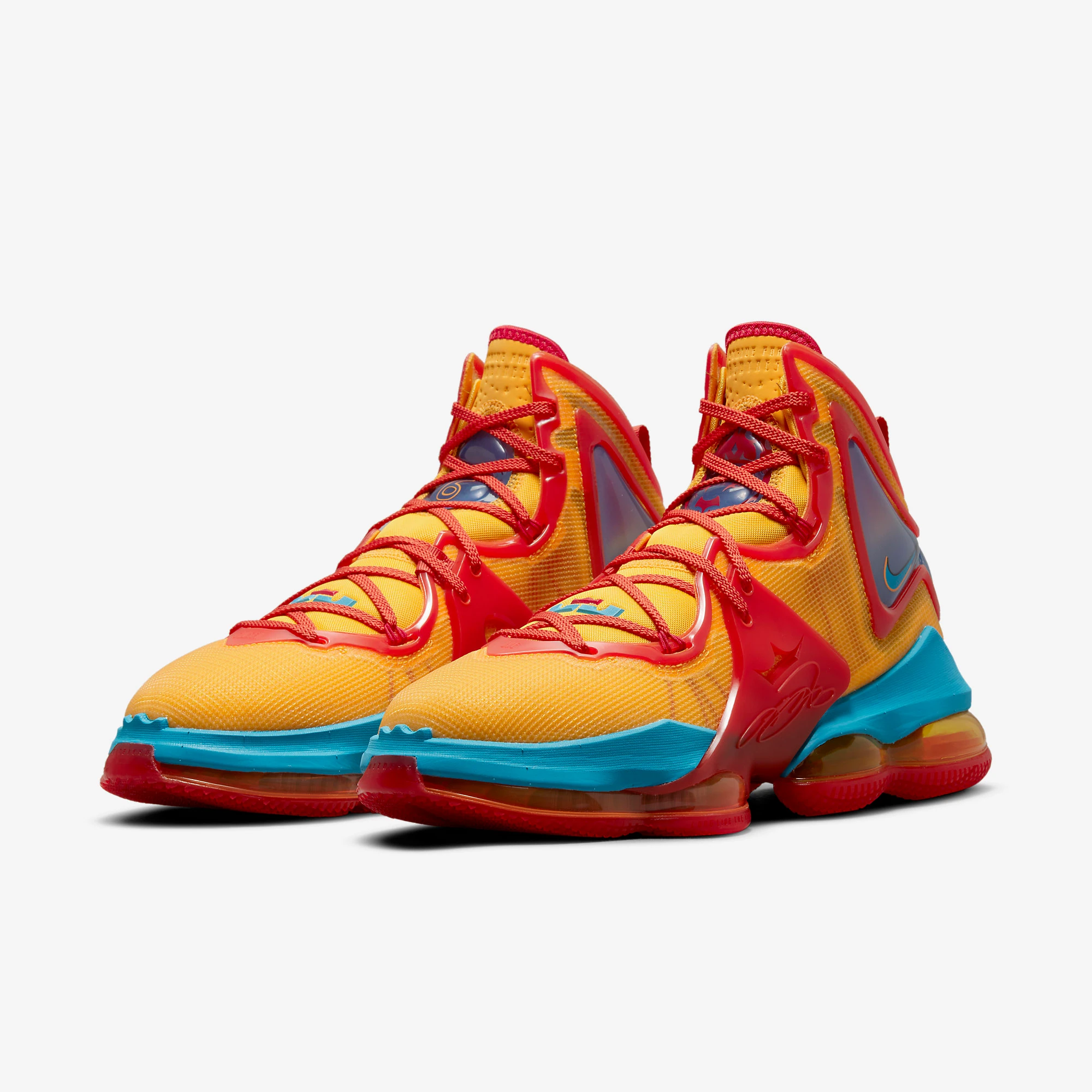 Nike Lebron 19 Tune Squad