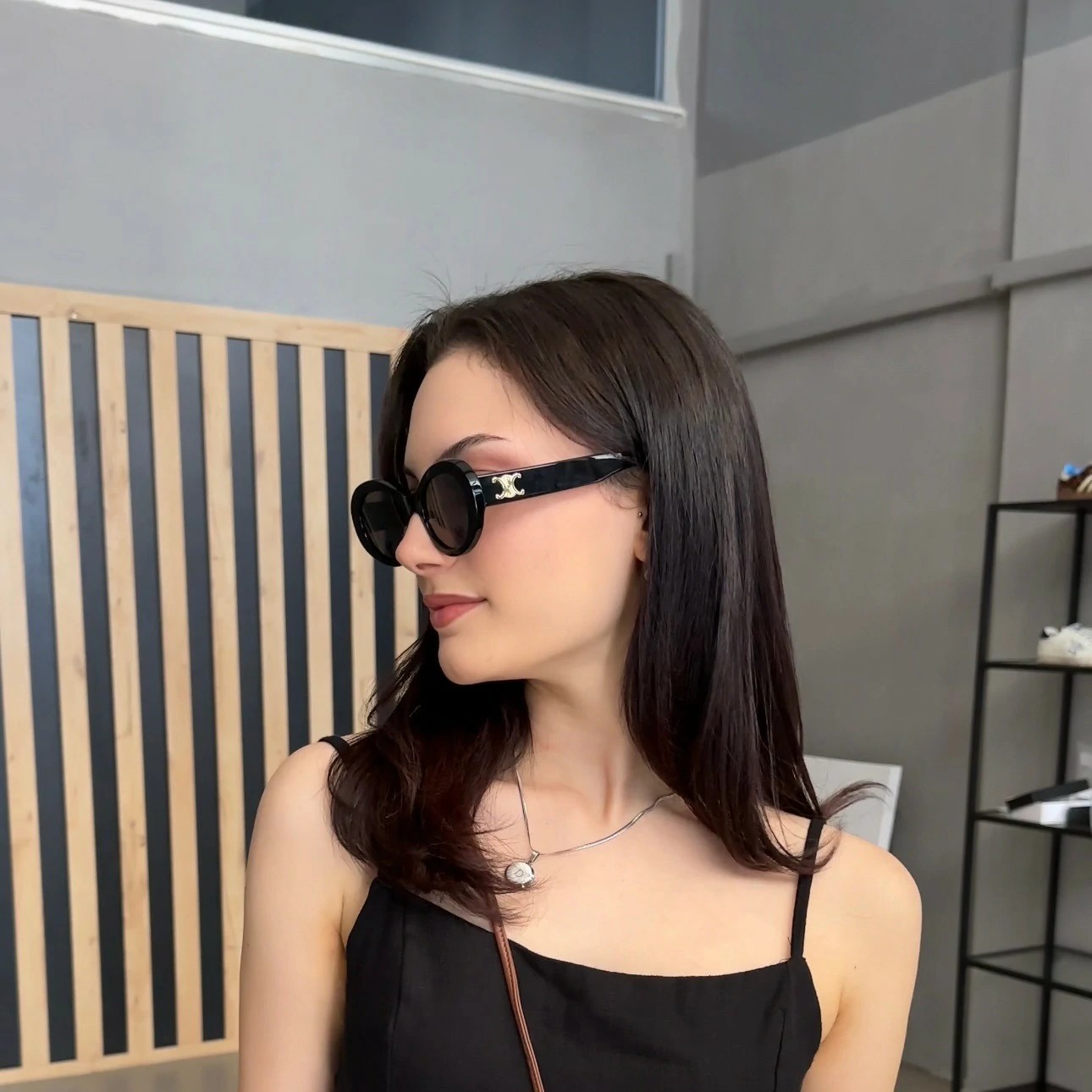 Celine Triomphe CL 40194U (Çantası Hediye)