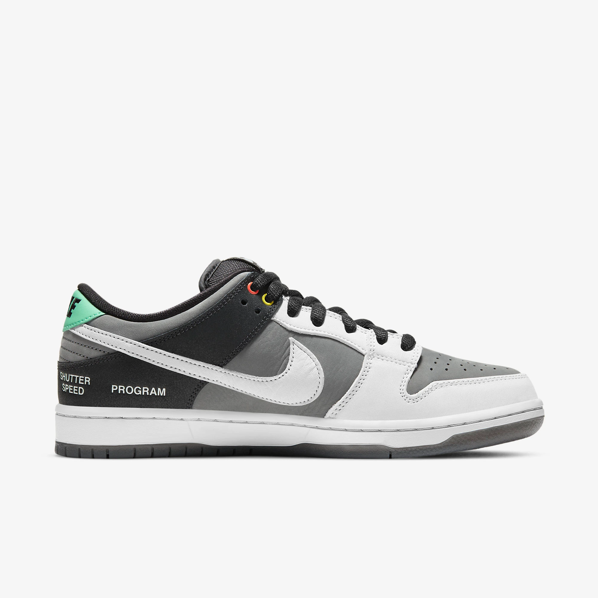 Nike SB Dunk Low “Camcorder ISO”