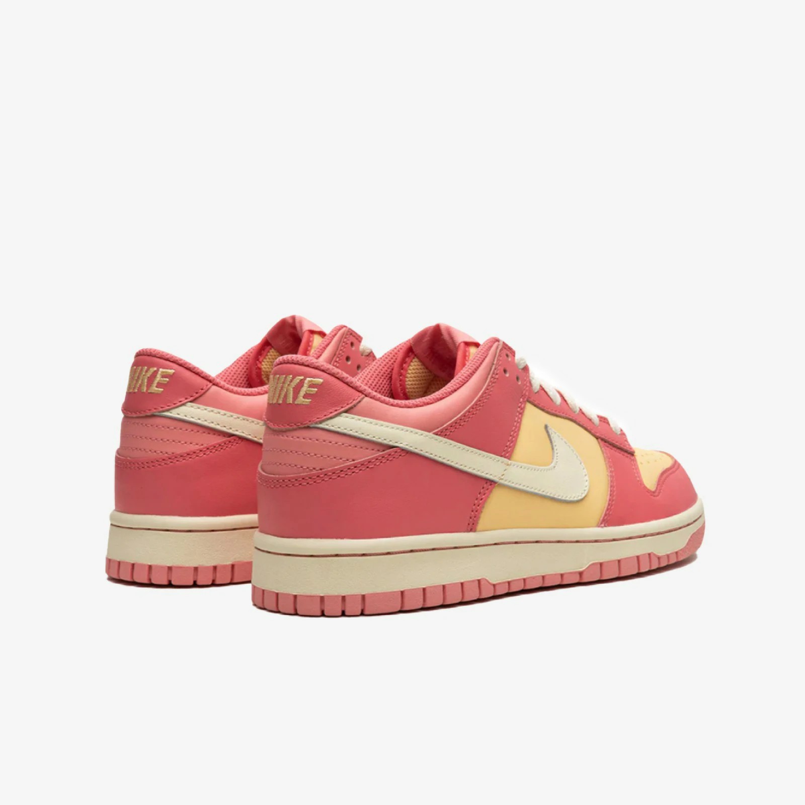 Nike Dunk Low Strawberry Peach Cream