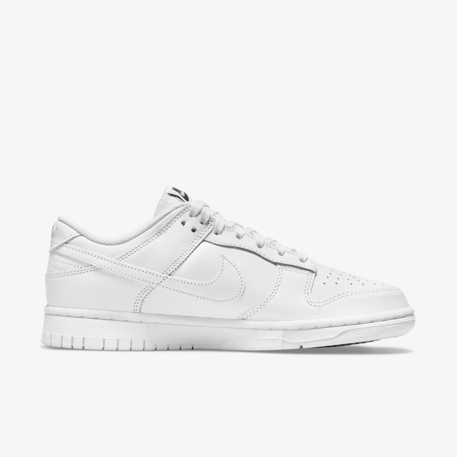 Nike Dunk Low Triple White