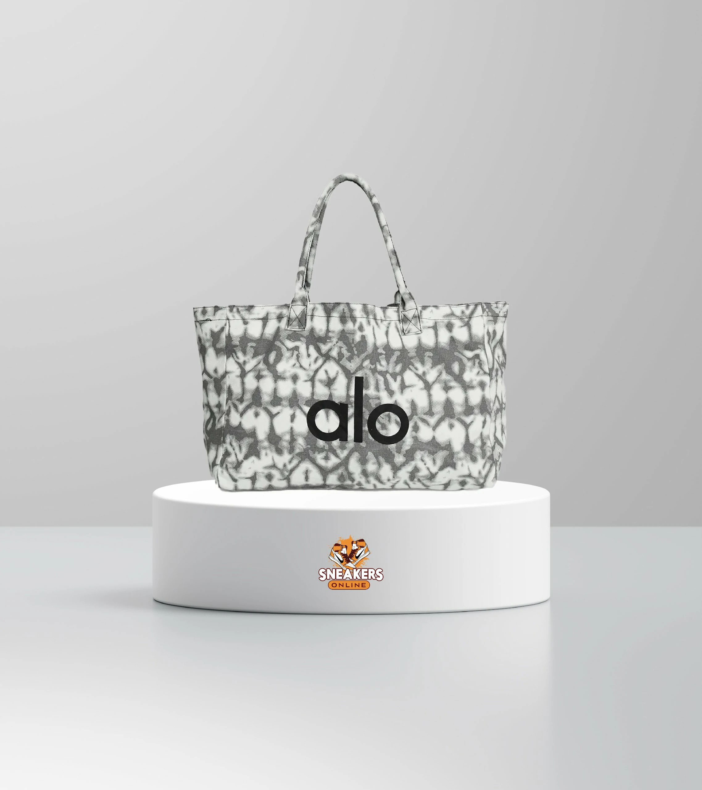 Alo Yoga Iconic Shopper Tote Grey Tiedye
