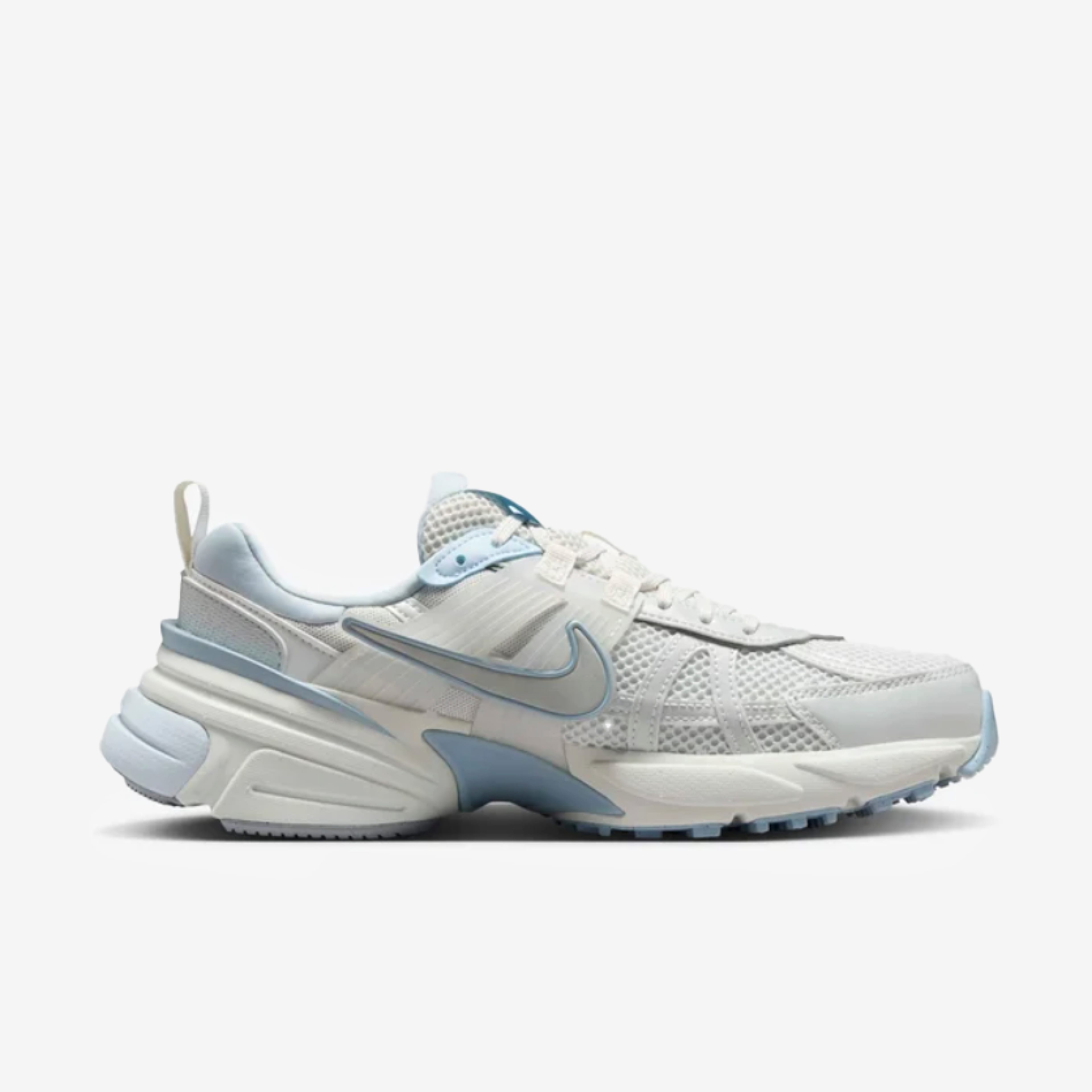 Nike V2K Run Platinum Tint Summit White Light Smoke Grey