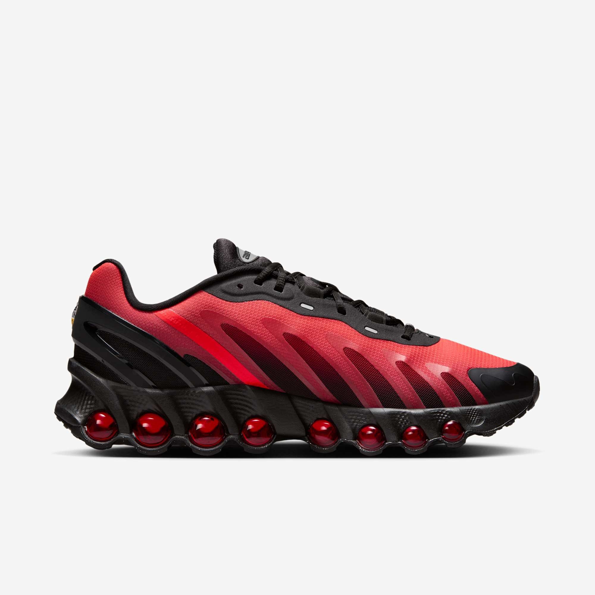 Nike Air Max DN8 Bred