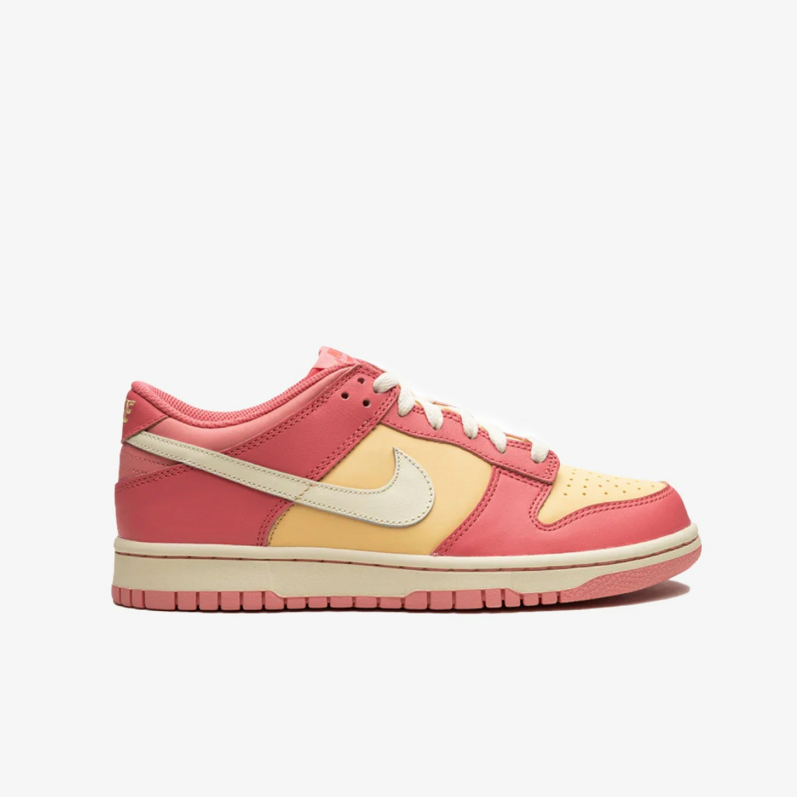 Nike Dunk Low Strawberry Peach Cream