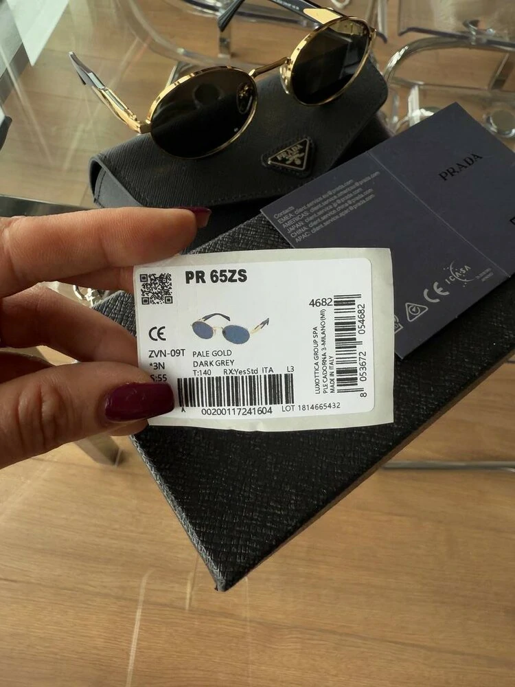 Prada PR65ZS Oval Black