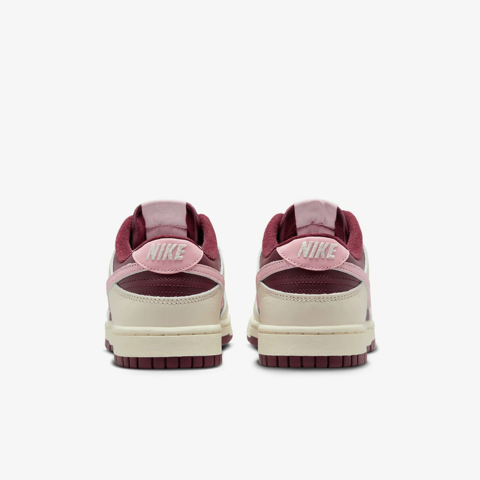 Nike Dunk Low “Valentine's Day”