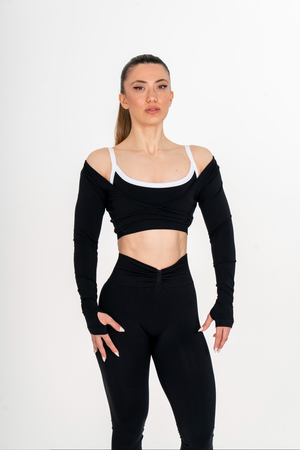 Valente Long Sleeved Twist Crop  - Black