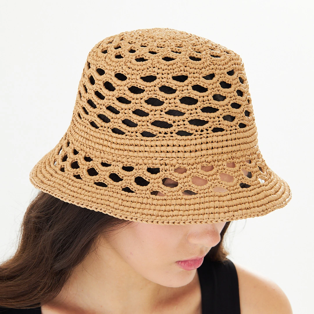 Light Natural Raffia thumbnail image